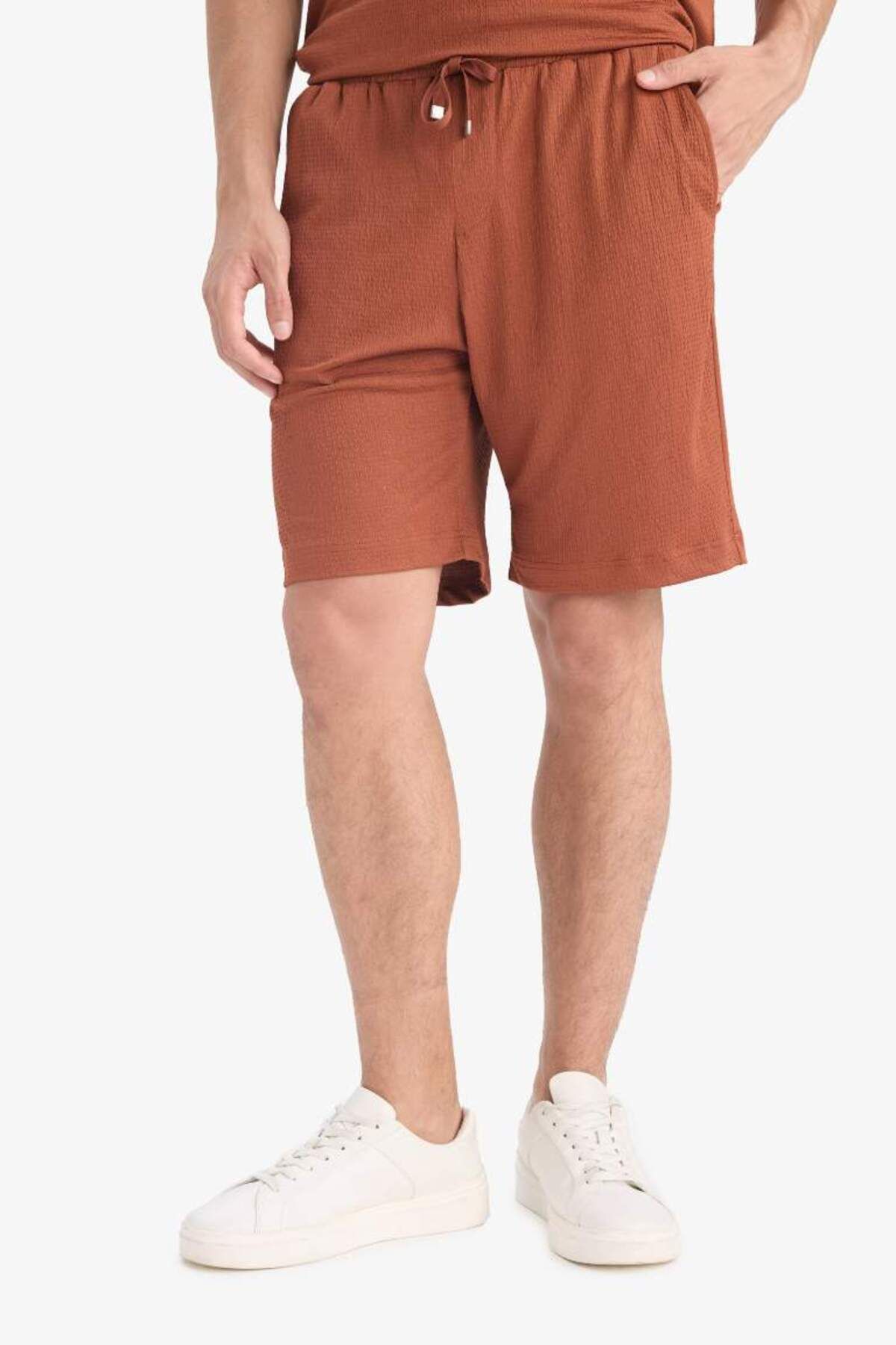 DeFacto Yeni Sezon Regular Fit Her Yöne Esneyen Krinkıl Bermuda