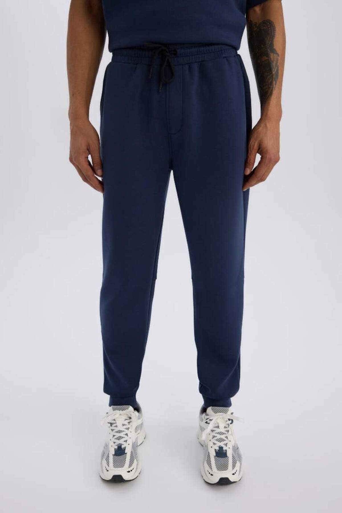 DeFacto Yeni Sezon DeFactoFit Slim Fit Sporcu Jogger Eşofman Altı Dar Kesim Skuba Dalgıç Kumaş