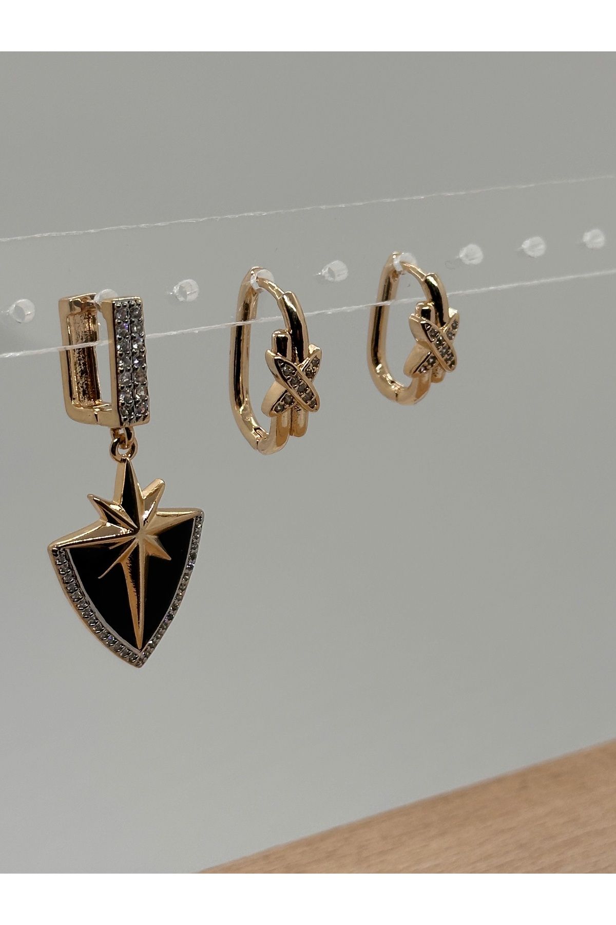 MY1COMPANY 3lü zirkon taşlı gold yıldız küpe
