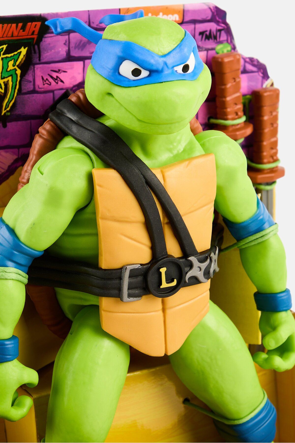 Teenage Mutant Ninja Turtles-Giant Leonardo Action Figure 5