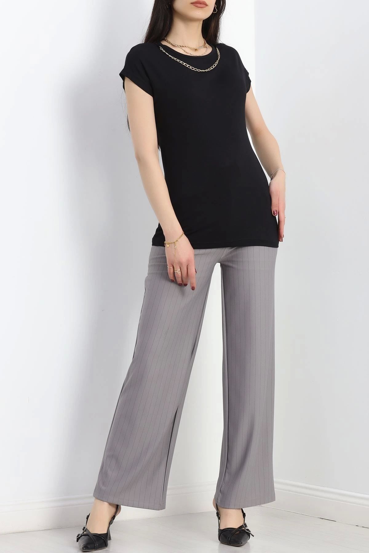 OurStyles Kolye Aksesuarlı Bluz Siyah - 20937.599.
