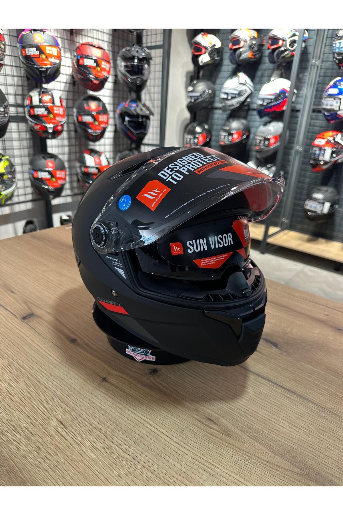 MT Helmets Thunder 4 Mat Black Kask Şeffaf Vizörlü