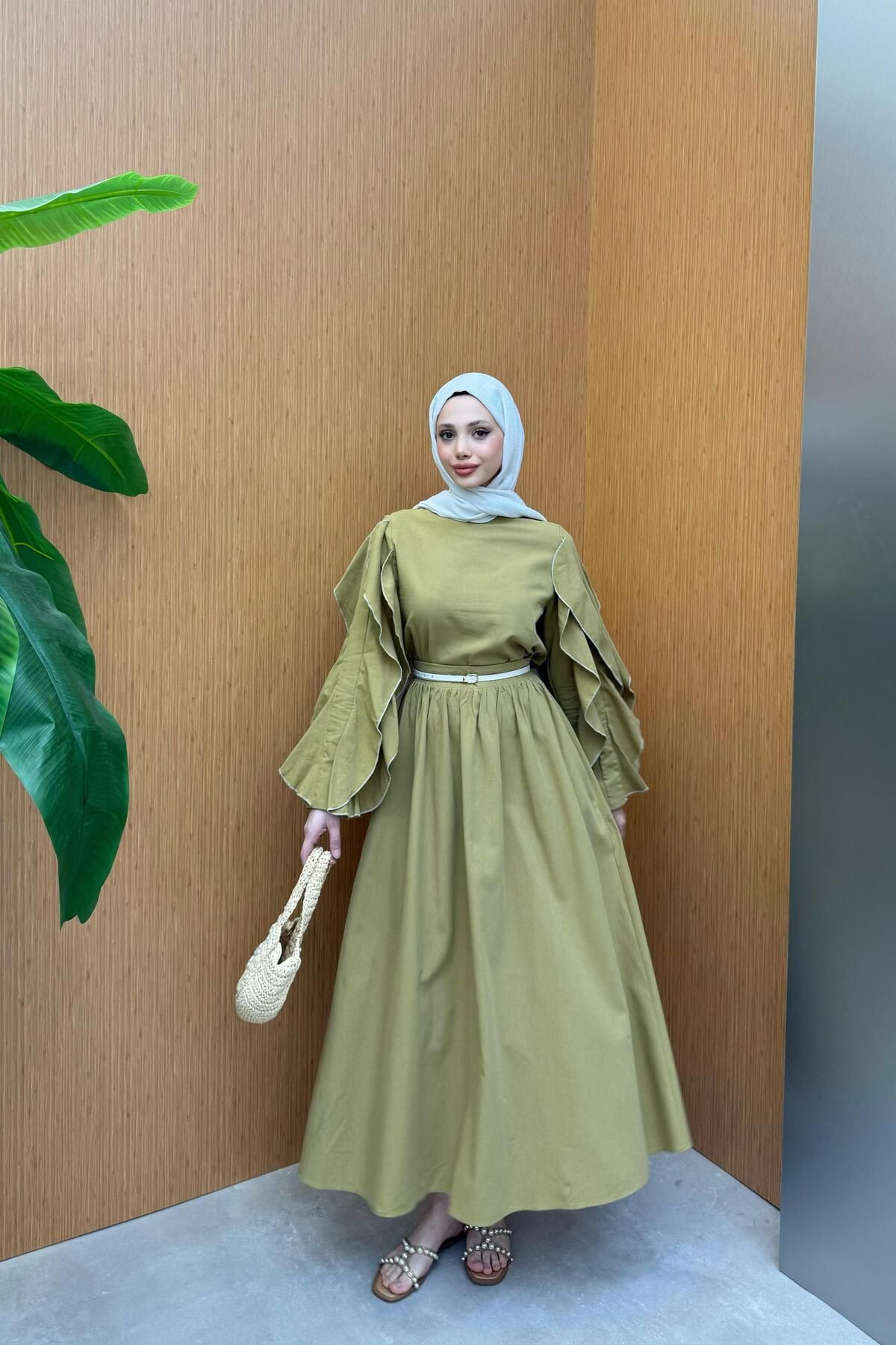 QUQA Volanlı Keten Etekli Takım - Yağ Yeşili
