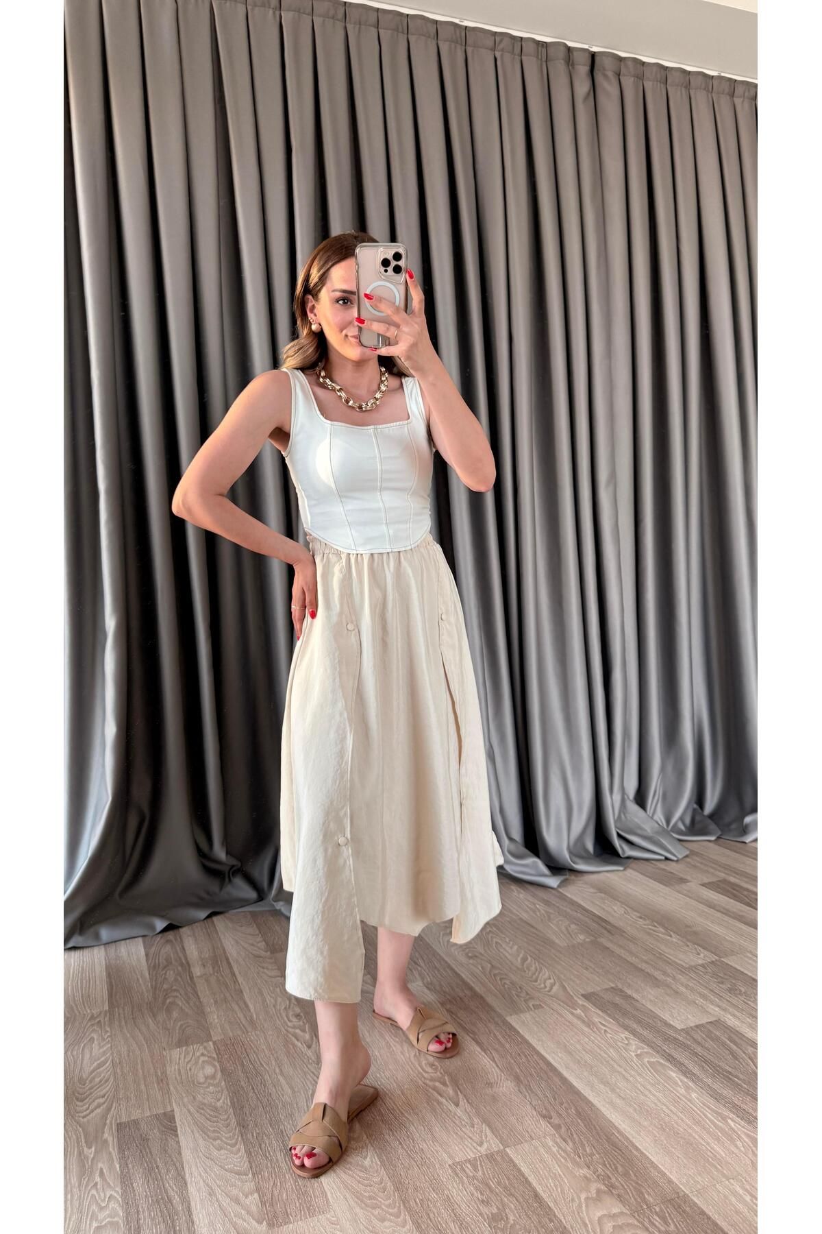 pelin yıldız butik Armin Düğme Detaylı Etek