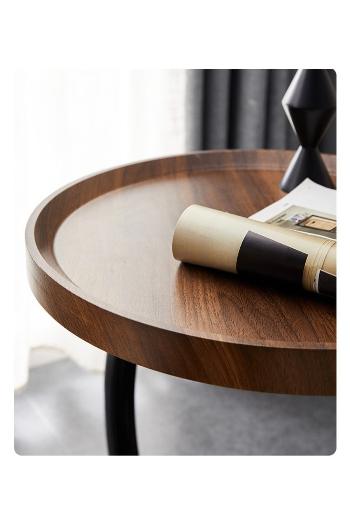 Un-A practical side table with a modern design that fits every corner. 3