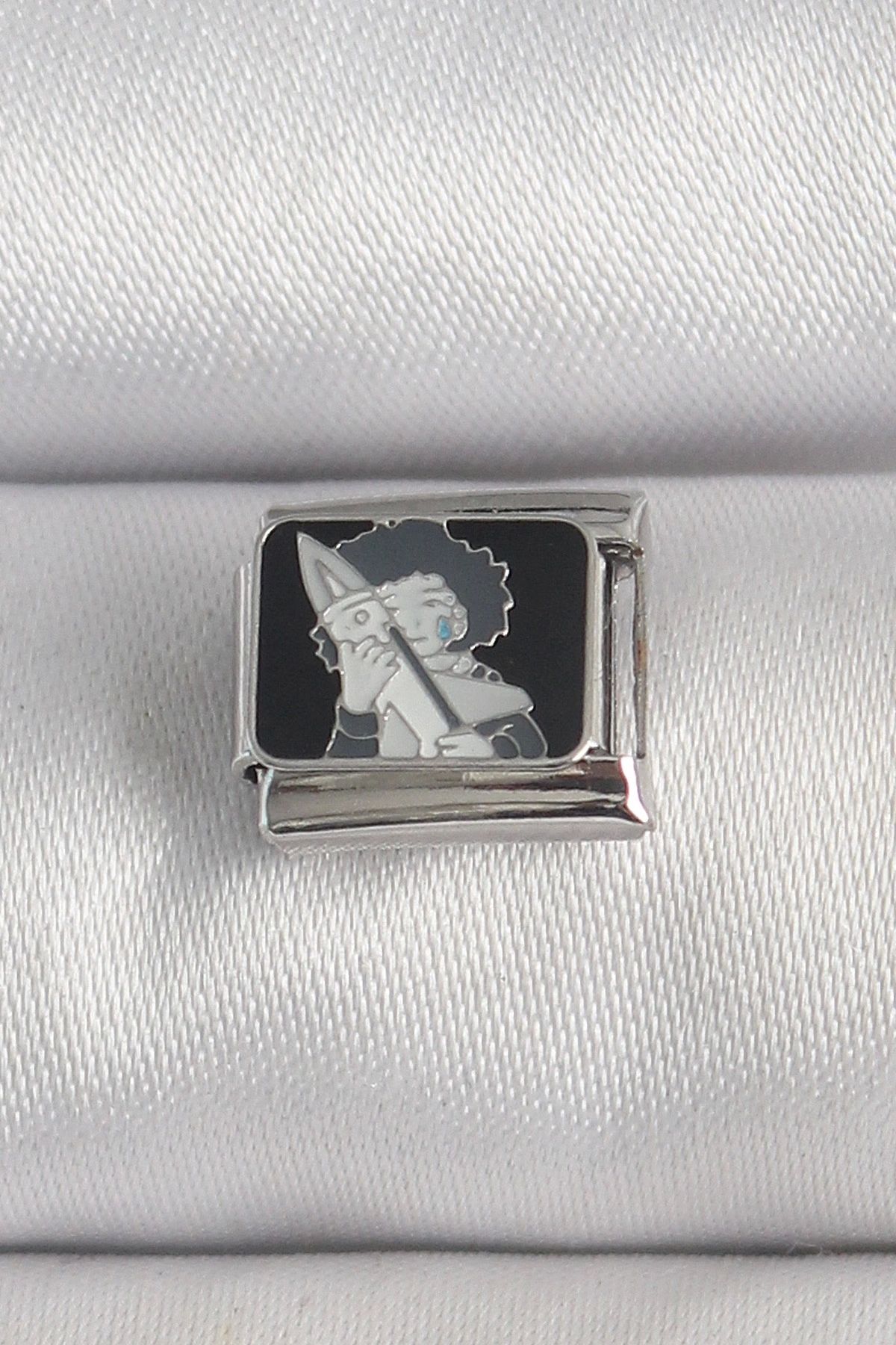 OurStyles 316L Çelik Gümüş Renk Siyah İşlemeli Portre Model Nomination Charm - TJ-BC1385