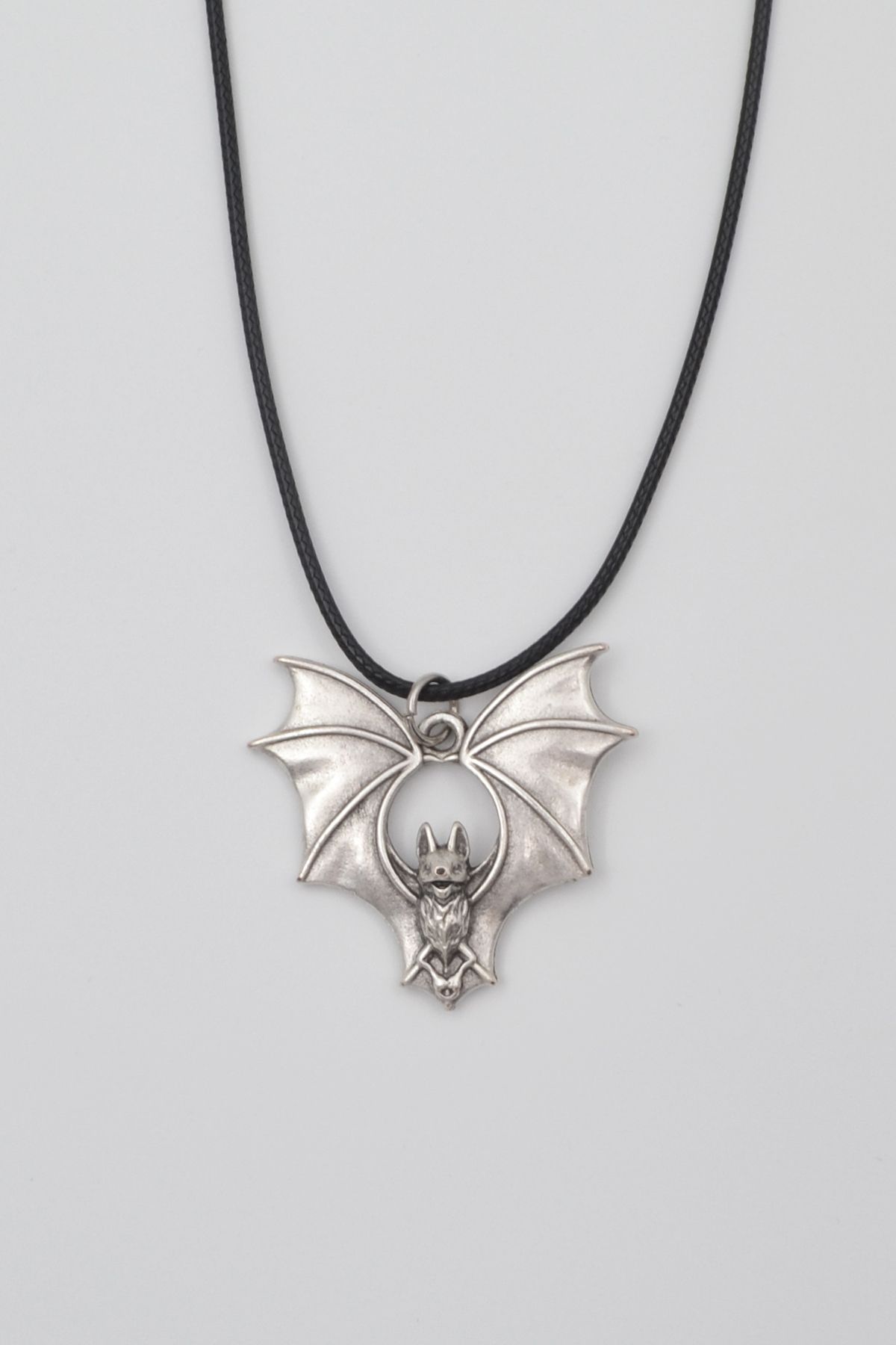 Defnems Accessories Gotik Yarasa Kolye - PU Deri İp Zincirli Unisex Gümüş Kaplama Kolye - 60 cm