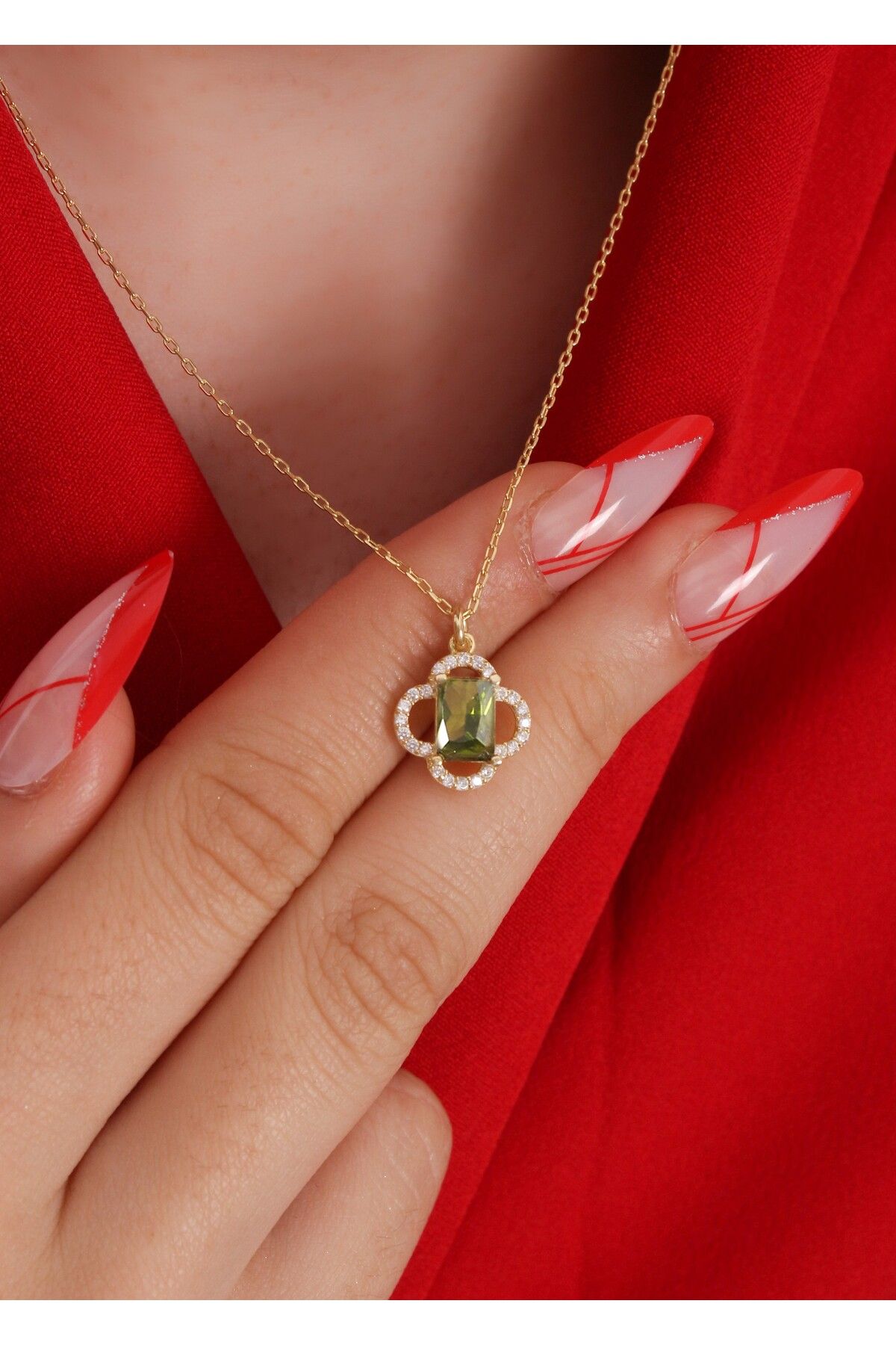 LİNOVE JEWELLERY Zultanit Taşlı Gümüş Kolye, 925 Ayar Gümüş. Yonca Baget Taşlı Gümüş Kolye, Zultanit Kolye