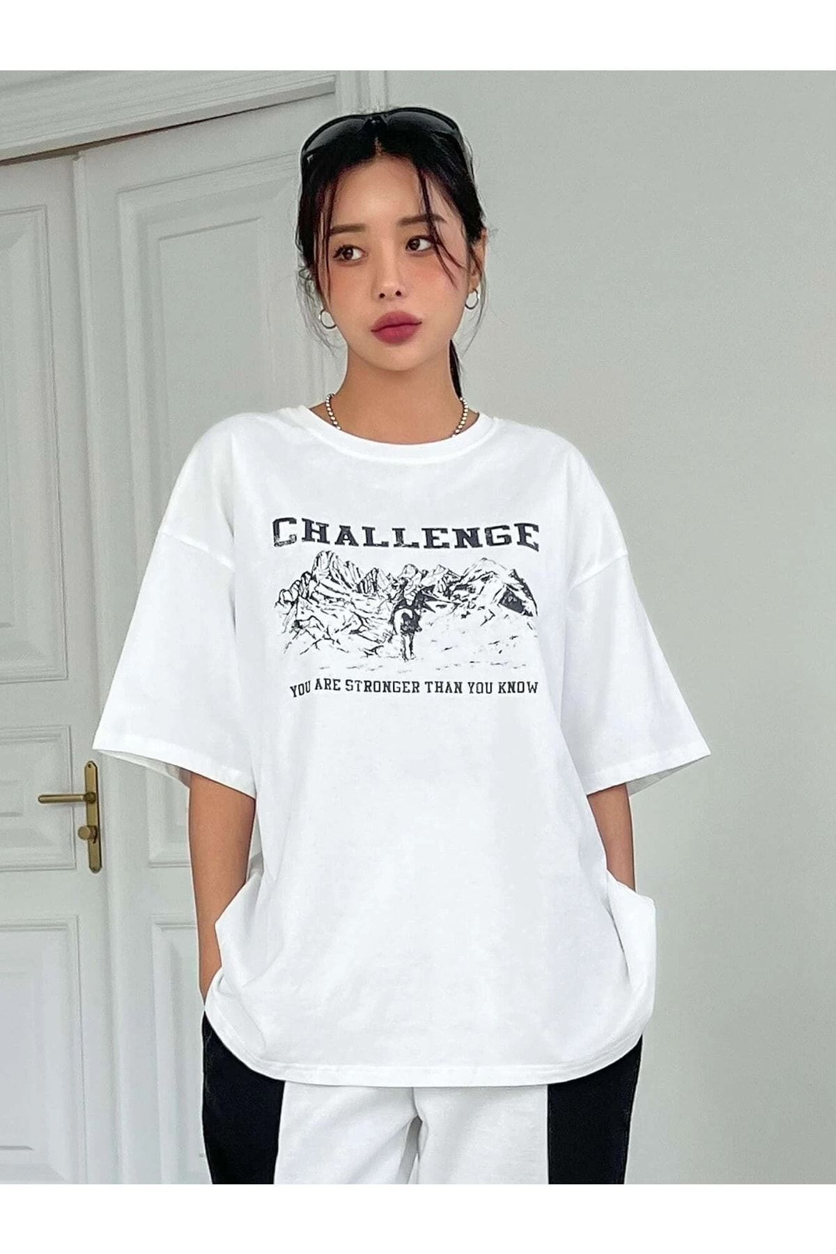Hunors Sportswear & Company Kadın / Kız Beyaz Oversize T-shirt Challenge Baskılı