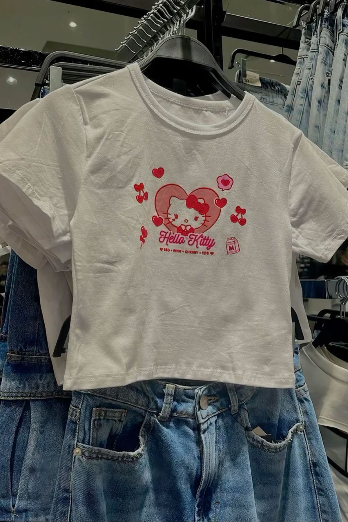 Aesthia Beyaz Hello Kitty Red Pink Cherrry Crop