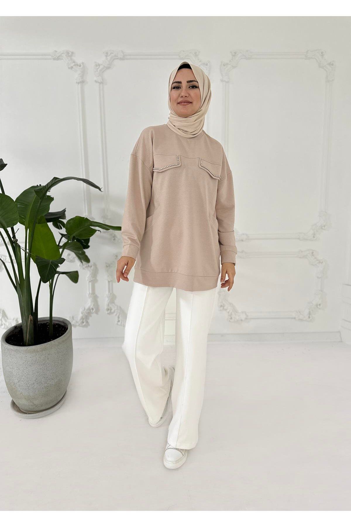 Mymood TAŞ DETAYLI CEPLİ SWEATSHIRT