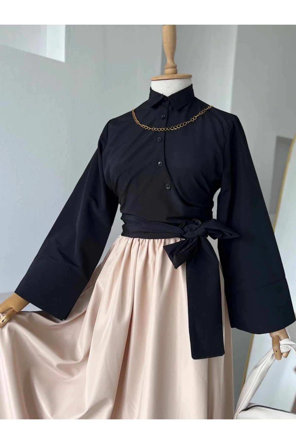 Aşkın fashion fiyonk detay asimetrik gömlek