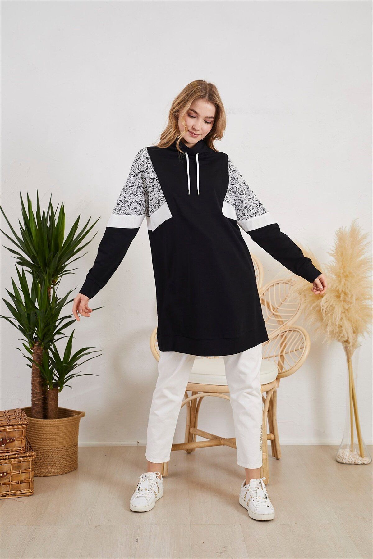 Mymood DANTEL DETAYLI SWEATSHİRT