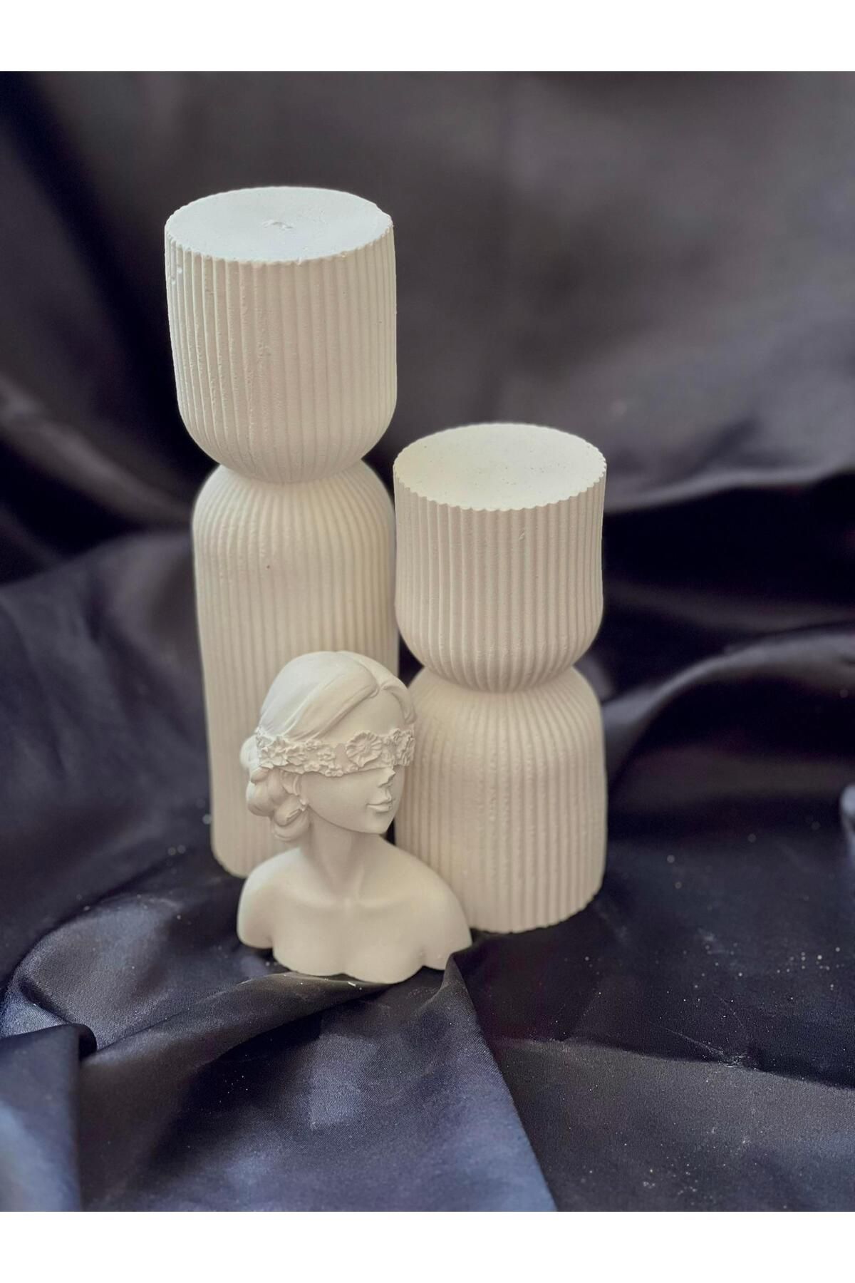 BGV HOME Beyaz Kadın Figürlü Sütun Beton Dekoratif Set (3 Parça)