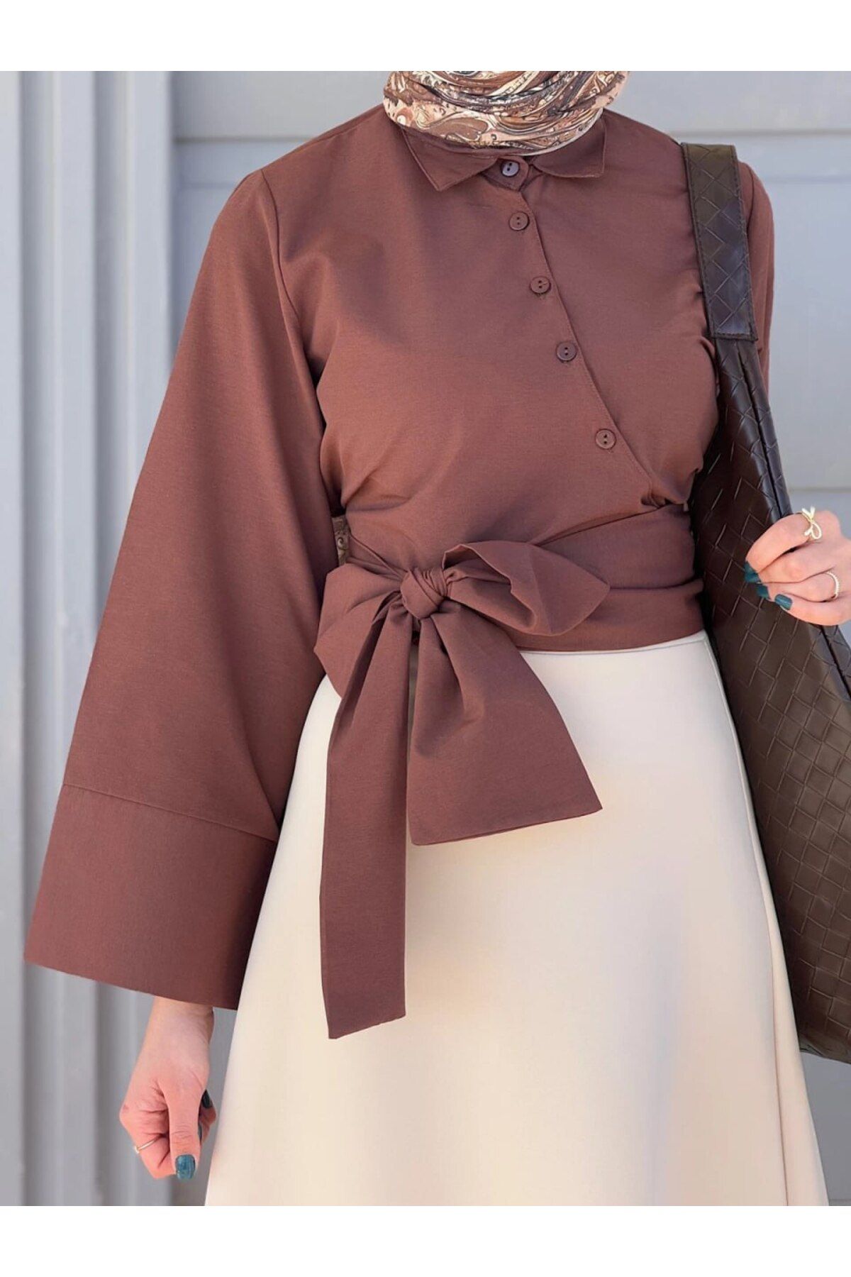 Aşkın fashion fiyonk detay asimetrik gömlek