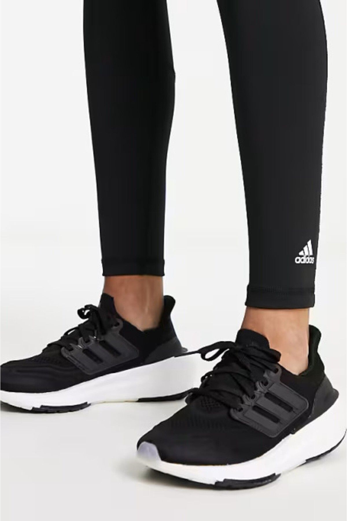 adidas Ultraboost Light Running Siyah-Beyaz Erkek Koşu & Antrenman Ayakkabısı