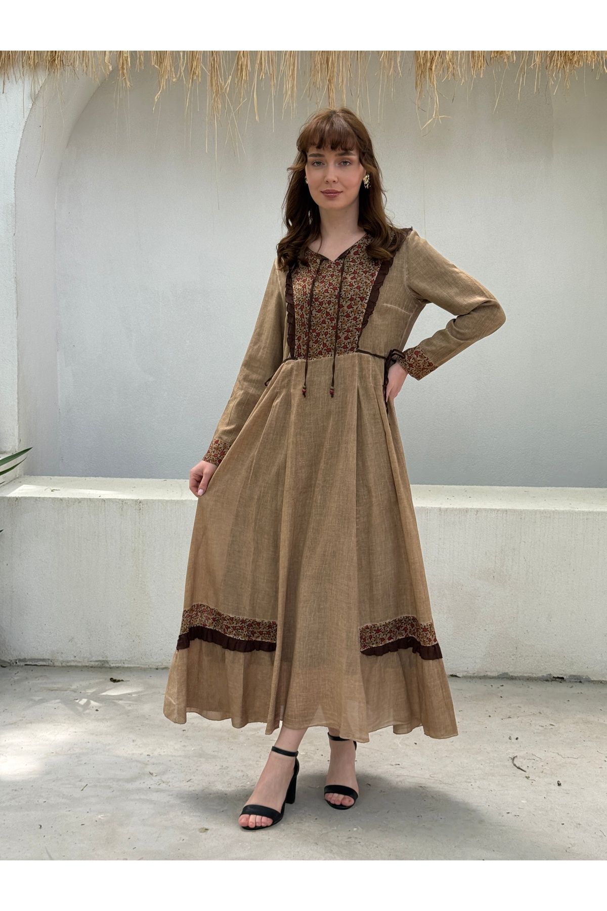 Butik Esra Kandemir YAZLIK PAMUKLU YIKAMALI KUMAŞ OTANTİK TESETTÜR ELBİSE