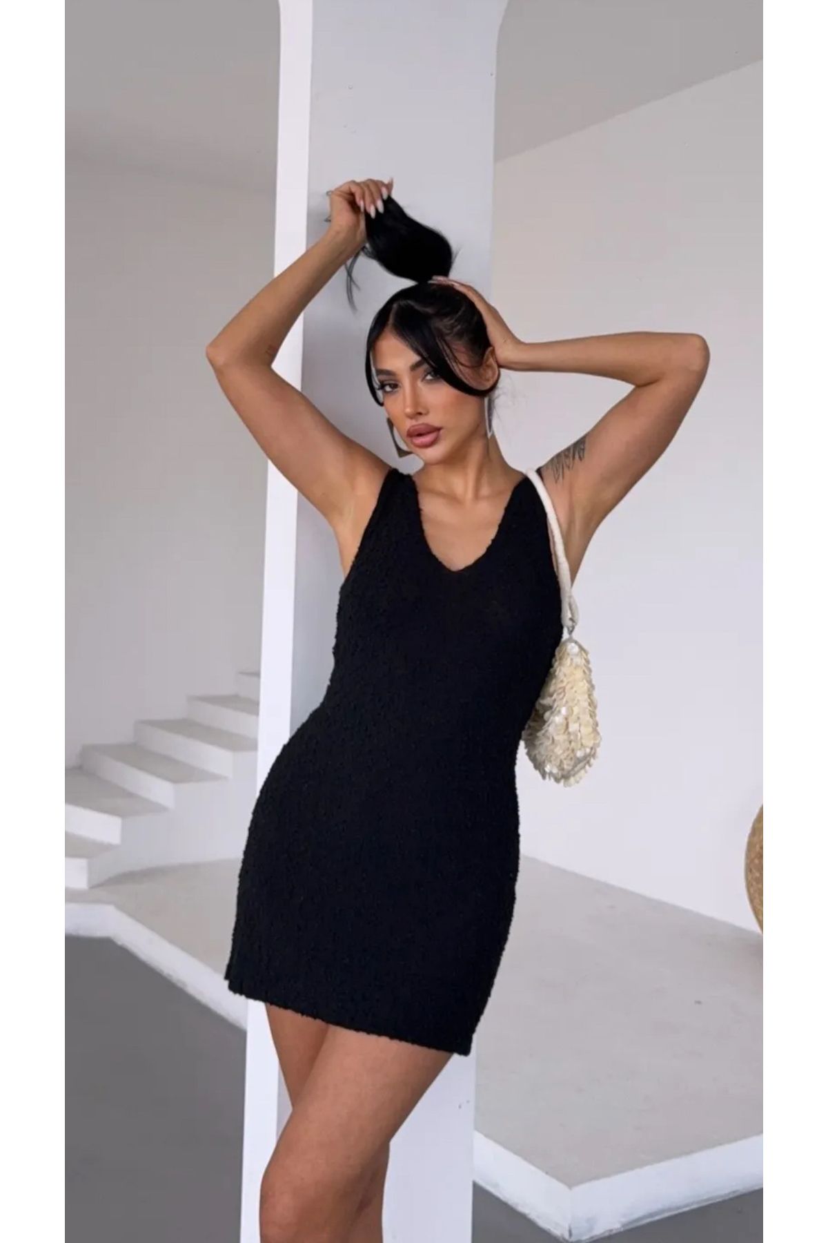 Noi Belis Mini Boy V Yaka Doku Detaylı İnce Yazlık Elbise SS25EL0010