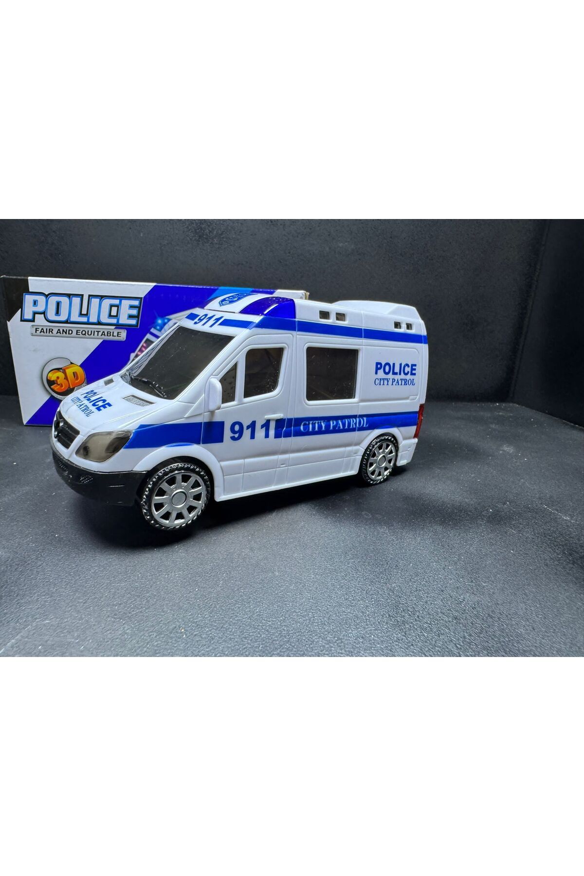 TOYSTAR 3D Pilli Işıklı Sesli Oyuncak Polis Ekip Arabası Çarp Dön