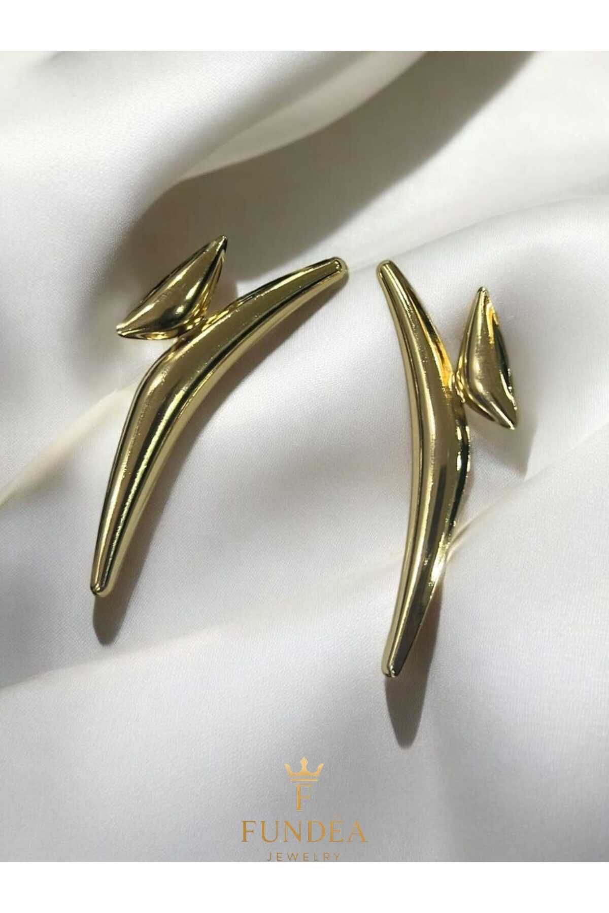 Fundéa Jewelry Akış Zarafeti Küpesi