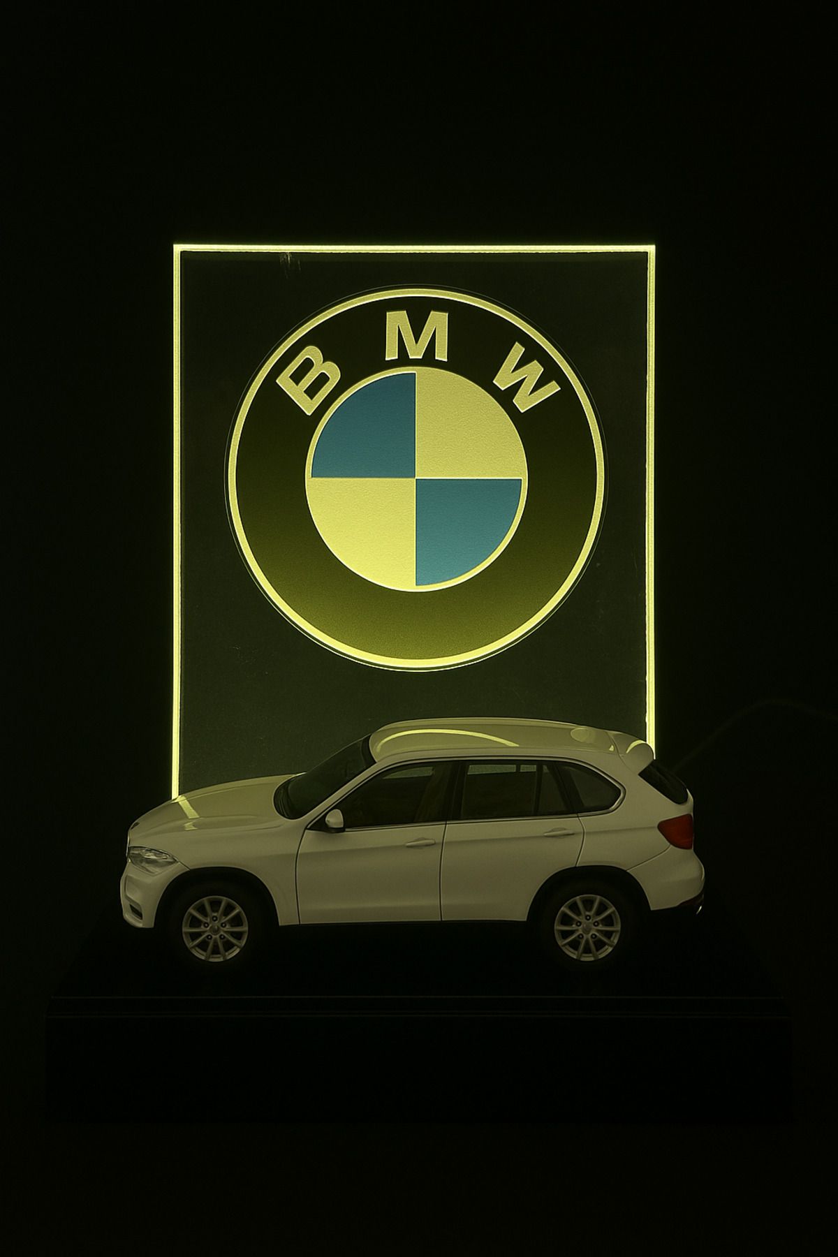iscom BMW X6 TEMALI KİŞİYE ÖZEL KONSEPT HEDİYE