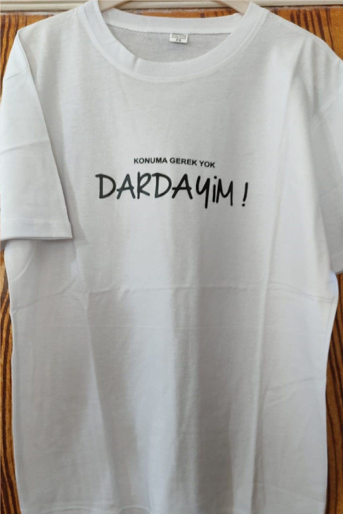 MLH STORE Konuma Gerek Yok Baskılı Pamuklu Likralı T-shirt (Siyah Yazılı Beyaz) M Beden