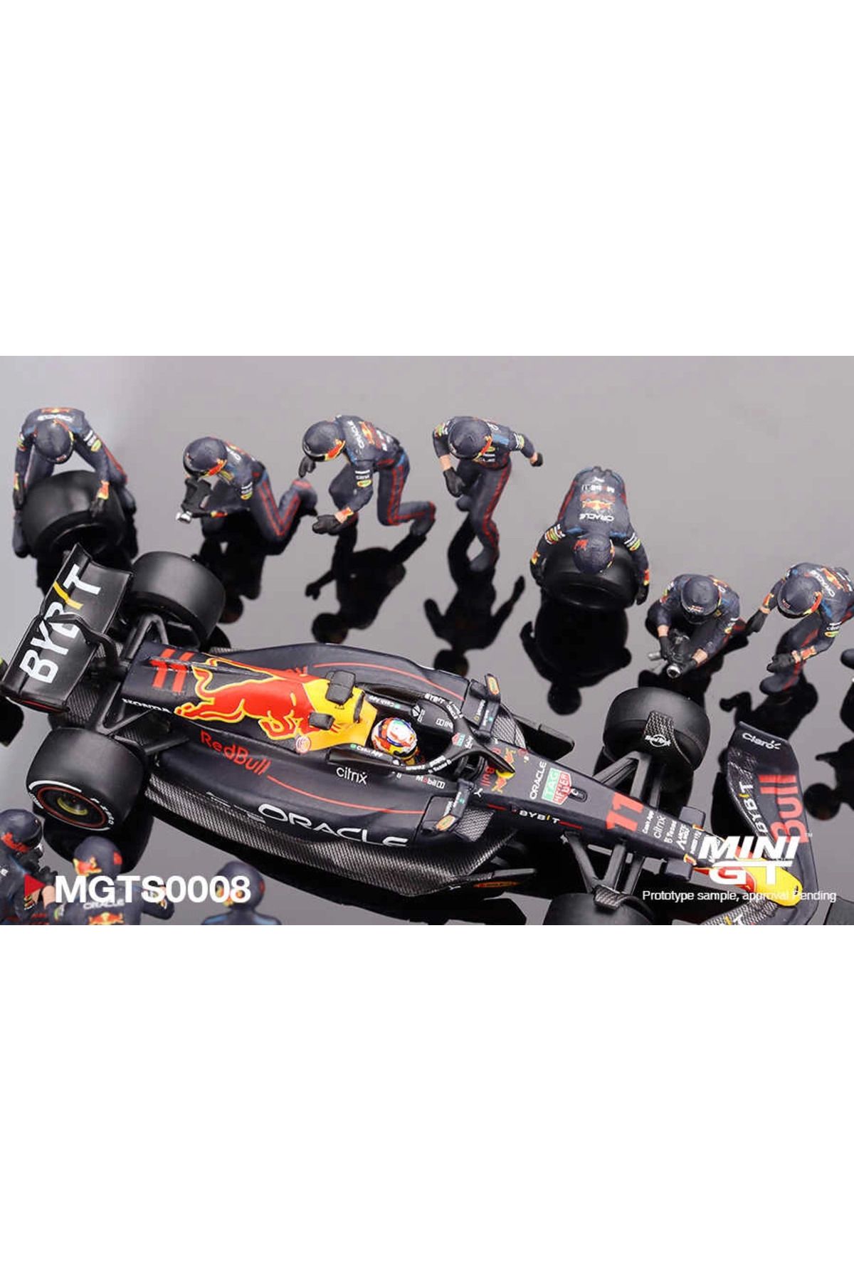 TimeStart Mini Gt 1/64 Oracle Red Bull Racing RB18 Sergio Perez
