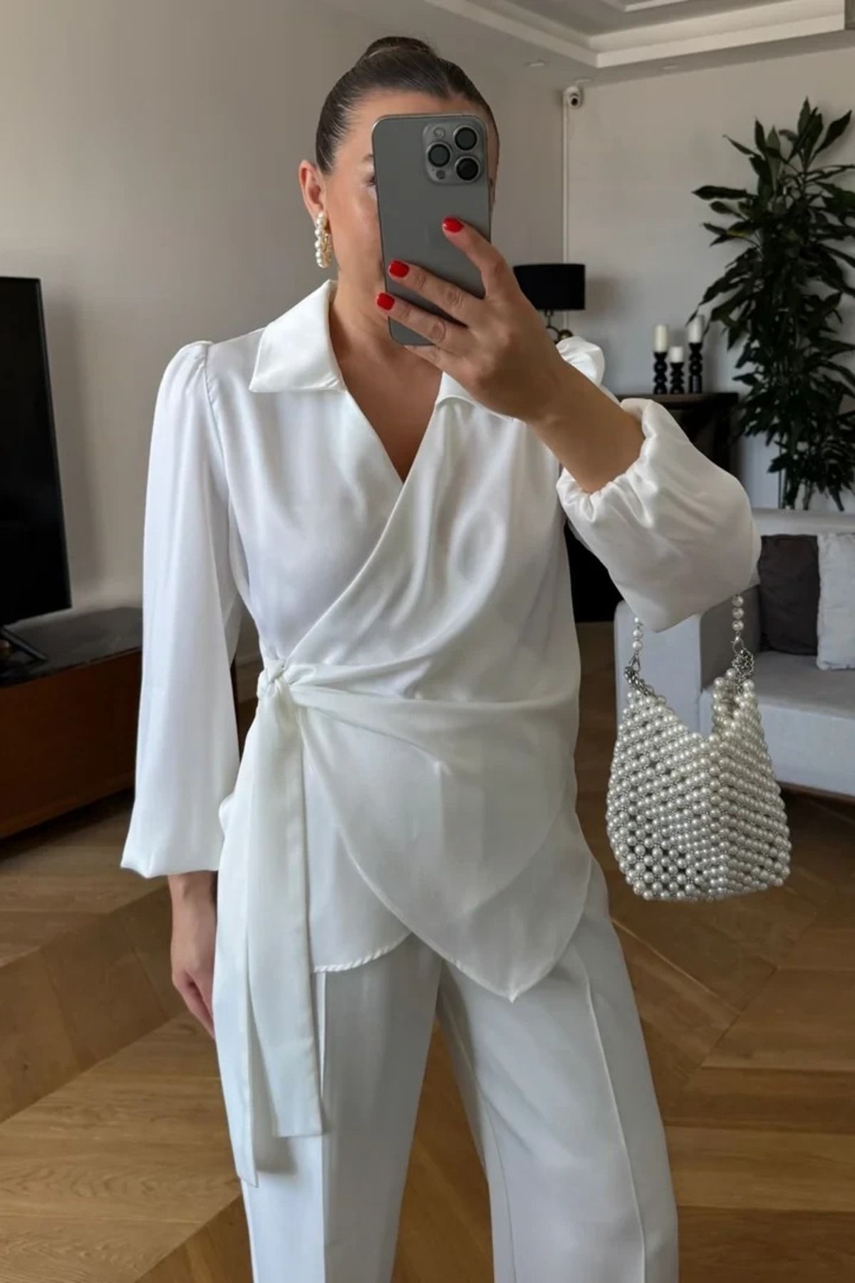 ELLA'S Kruvaze Bağlamalı Saten Bluz