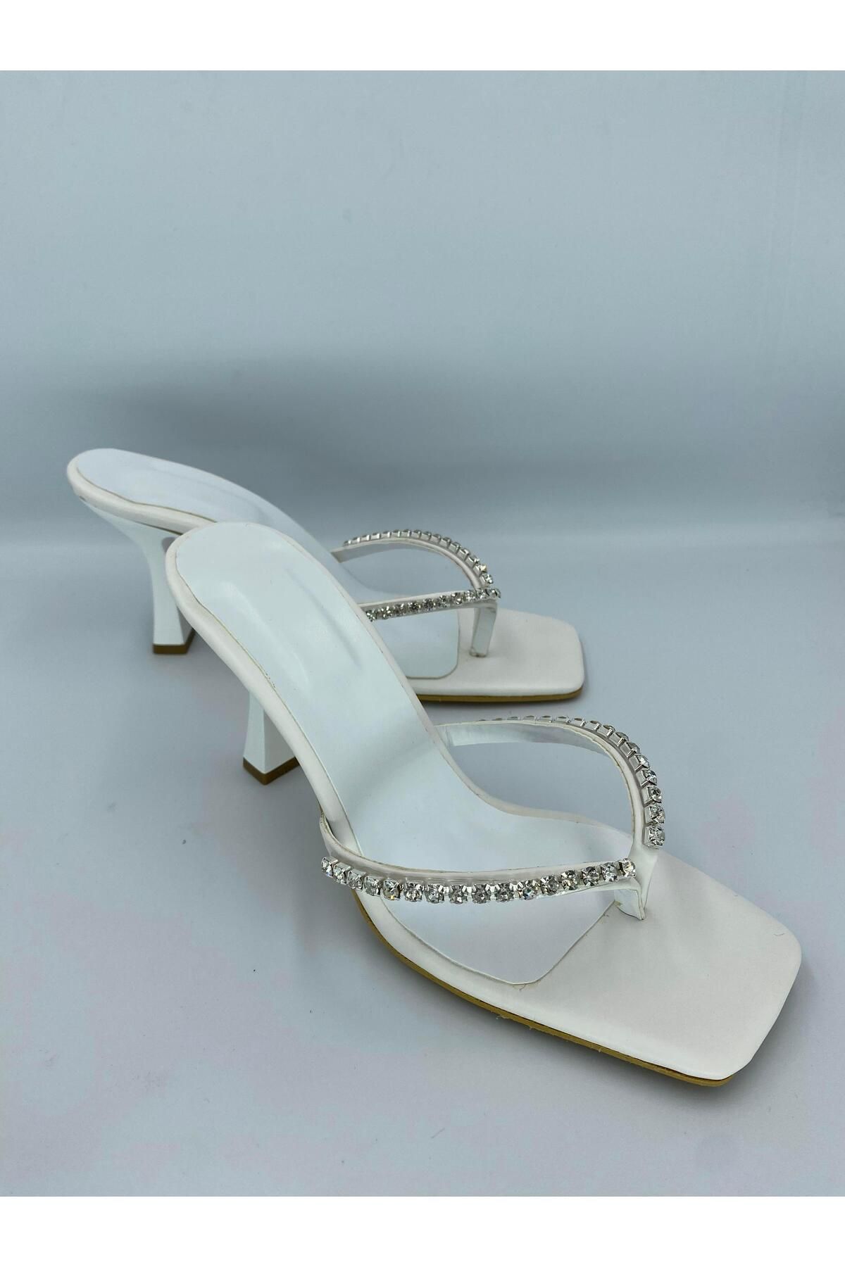 CHARLIE'SSHOES Parmak Arası Zarif Taşlı Terik