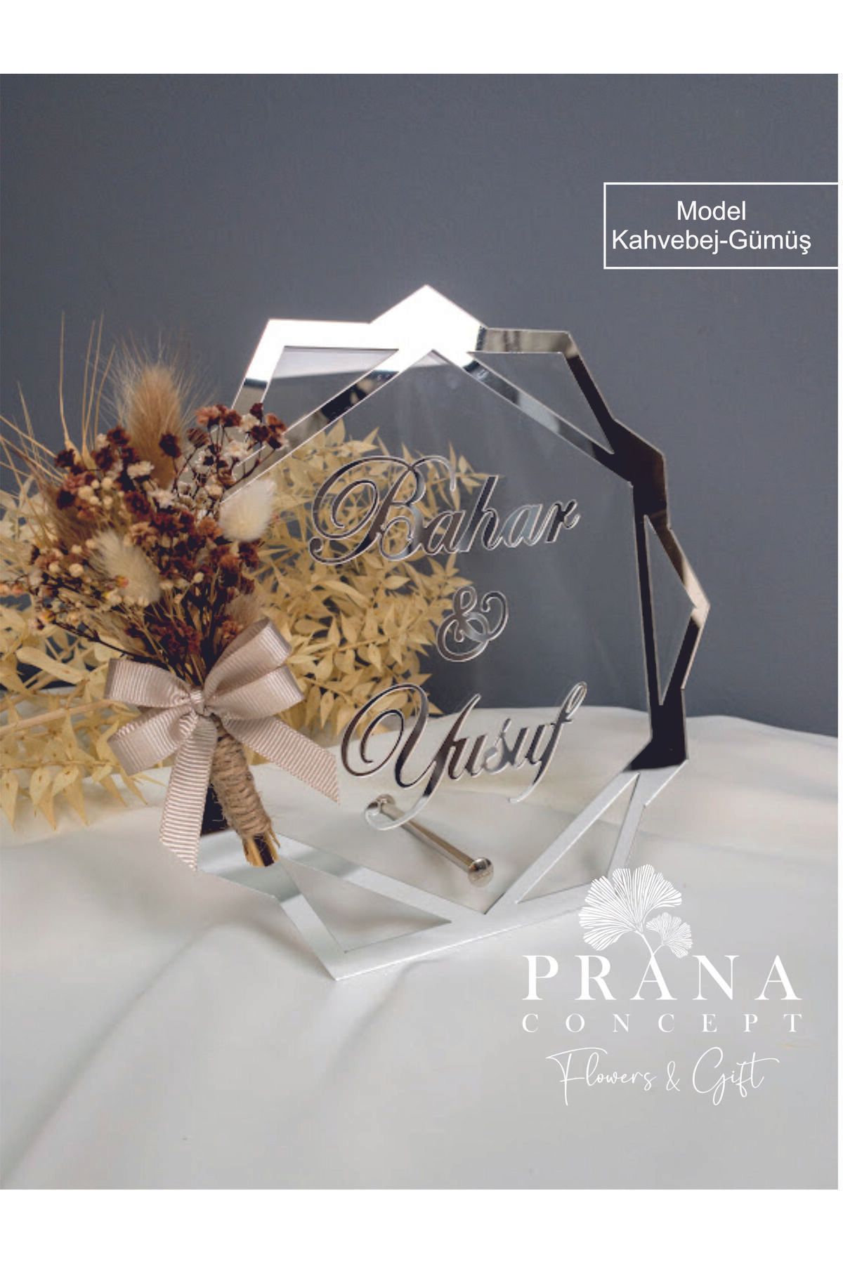 shop Pleksi Söz Nişan İsim Dekoru Gümüş Renk ve Çiçek Süslemeli 20*20Cm Prizma Modeli İsimlik