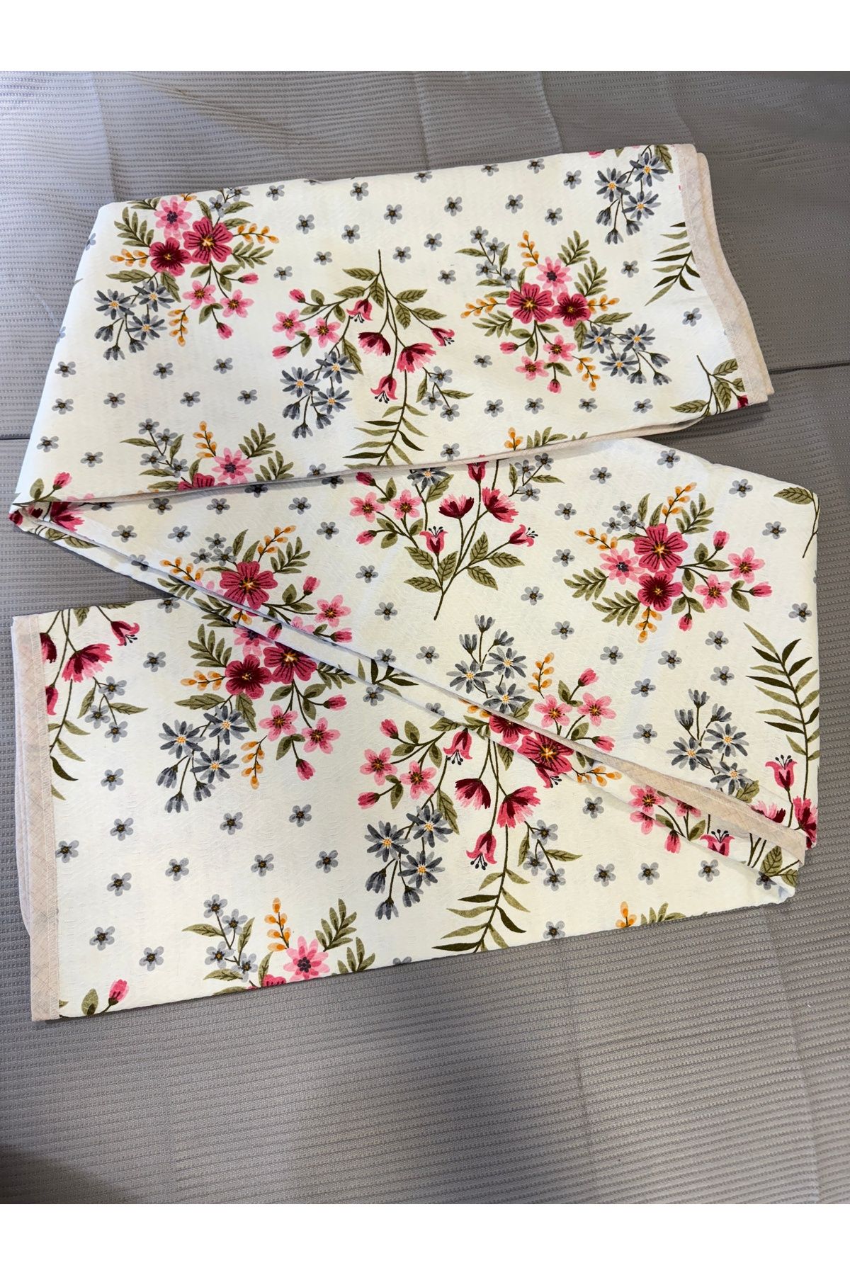 ŞENER HOME GelincikDesen Baskılı 200x240 Cm. Çift Kişilik (BATTAL) Tek Pike
