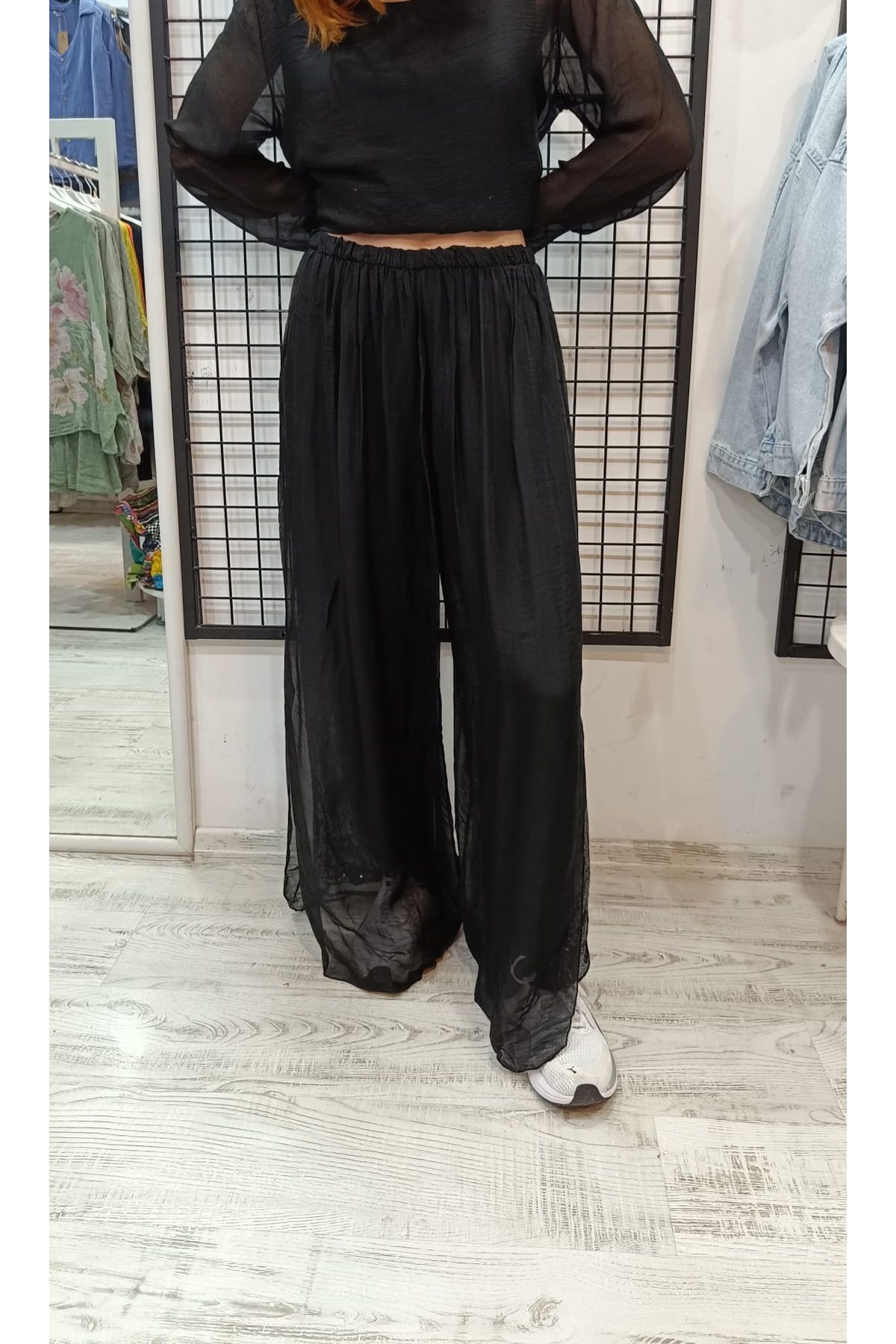 Butik Şans Paçası Pul Payet Detaylı Lastikli Bel İpek İtalyan Pantolon