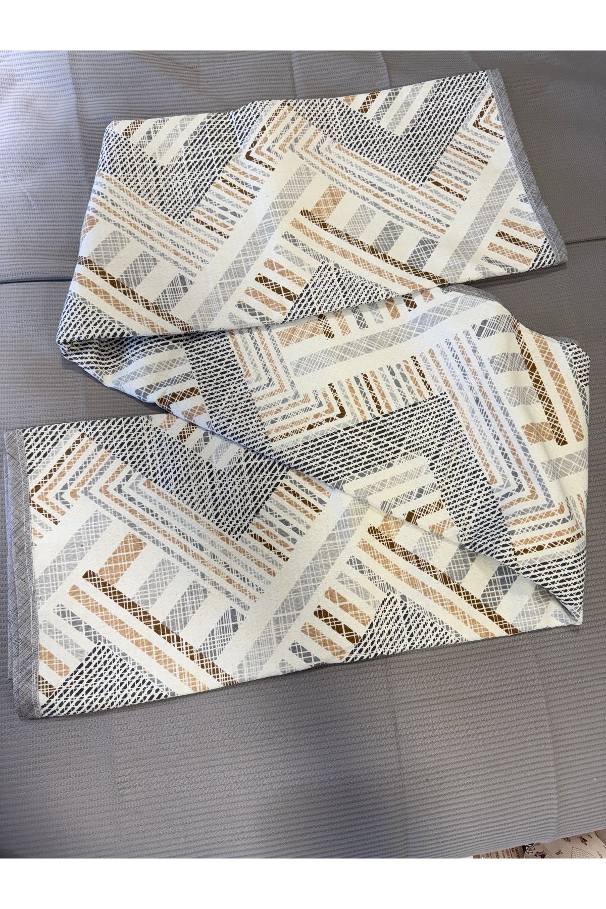 ŞENER HOME Meander Desen Baskılı 200x240 Cm. Çift Kişilik (BATTAL) Tek Pike