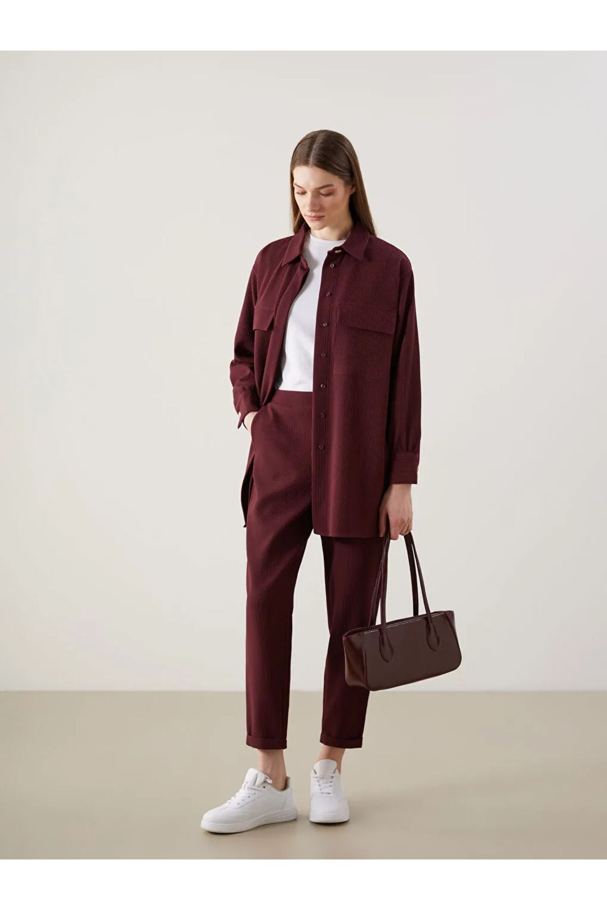 LC Waikiki LCW Modest Mürdüm Beli Lastikli Dokulu Havuç Kesim Kadın Pantolon