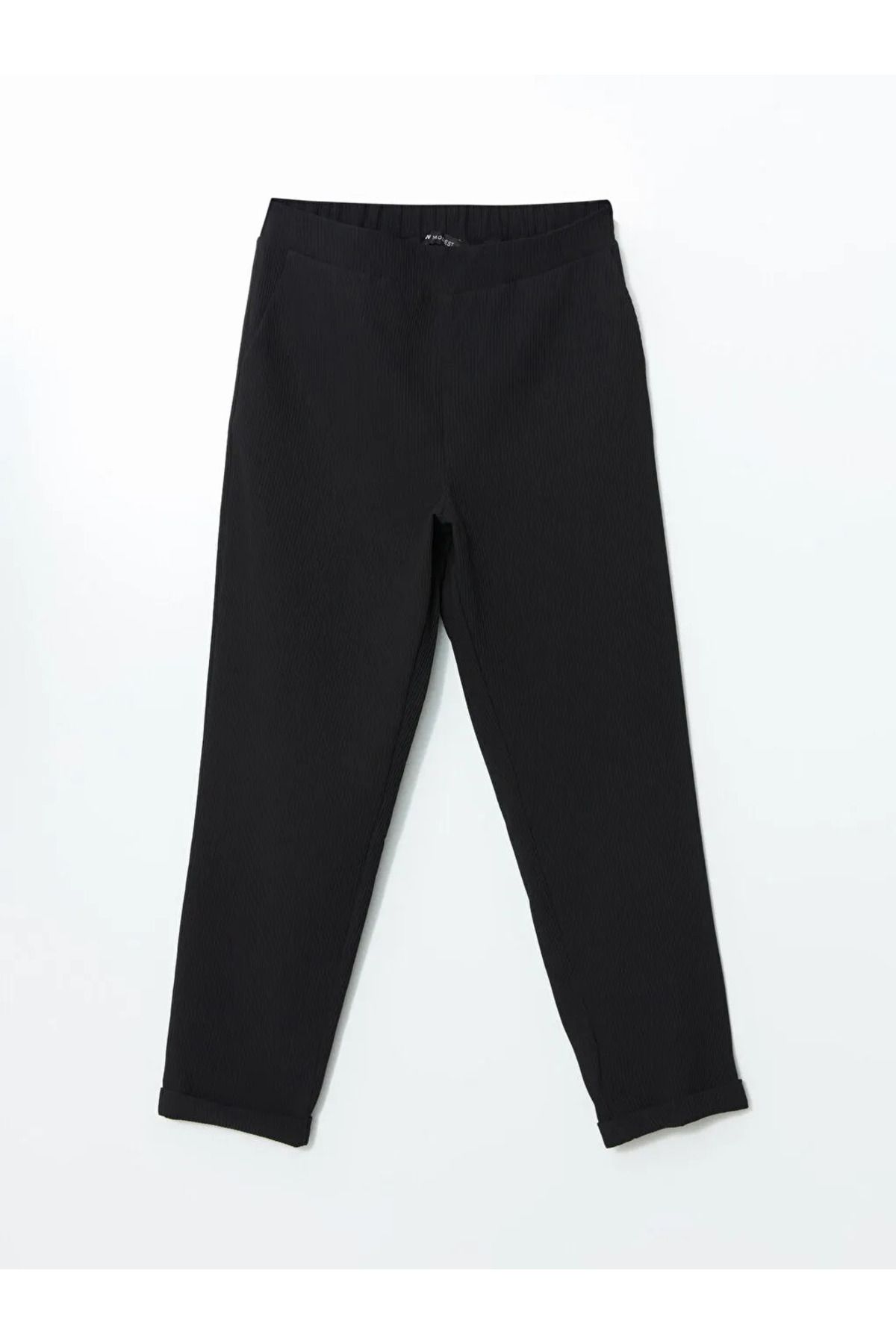 LC Waikiki LCW Modest Siyah Beli Lastikli Dokulu Havuç Kesim Kadın Pantolon