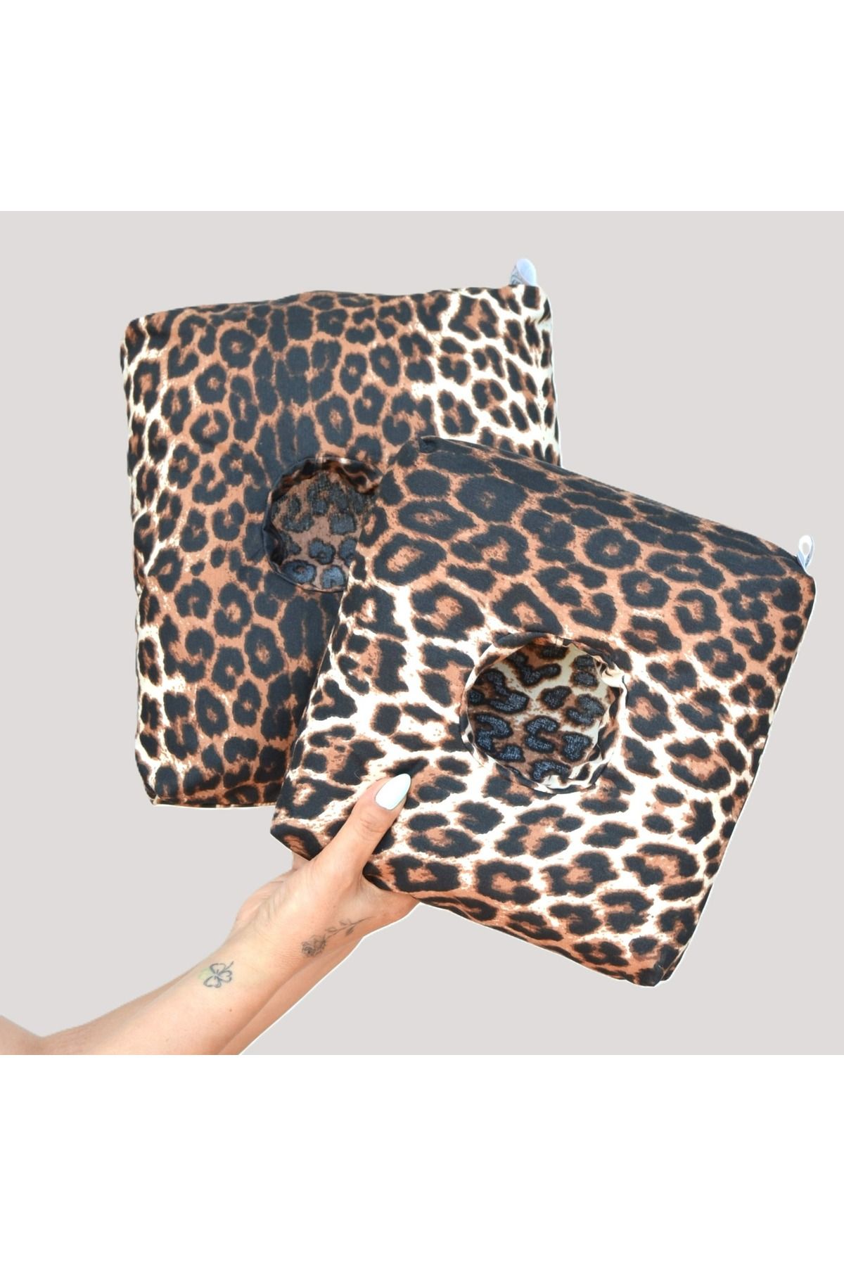white guard Leopar Desenli Kılıflı Piercing Yastığı, Kulak Boşluklu Yastık , Piercingli kulak için yastık