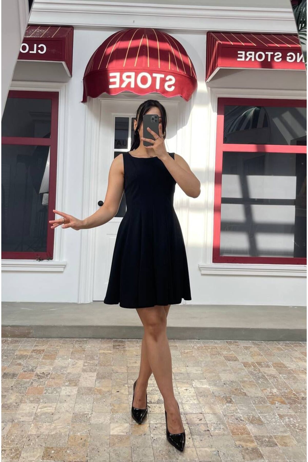 Nida Boutique Askılı Eteği Kloş Kısa Örme Krep Elbise