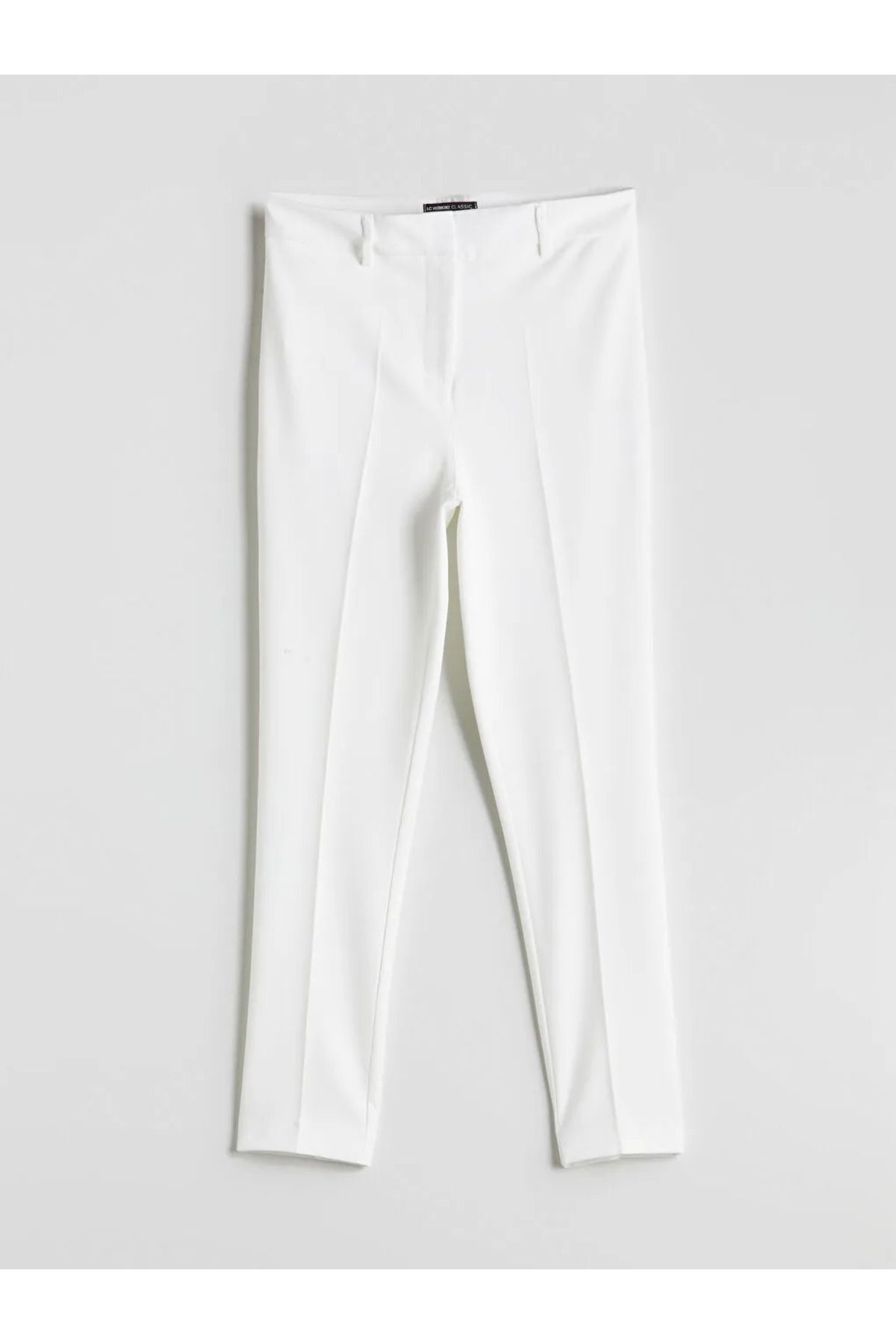 LC Waikiki LCWAIKIKI Classic Beyaz Standart Fit Kadın Cigarette Pantolon