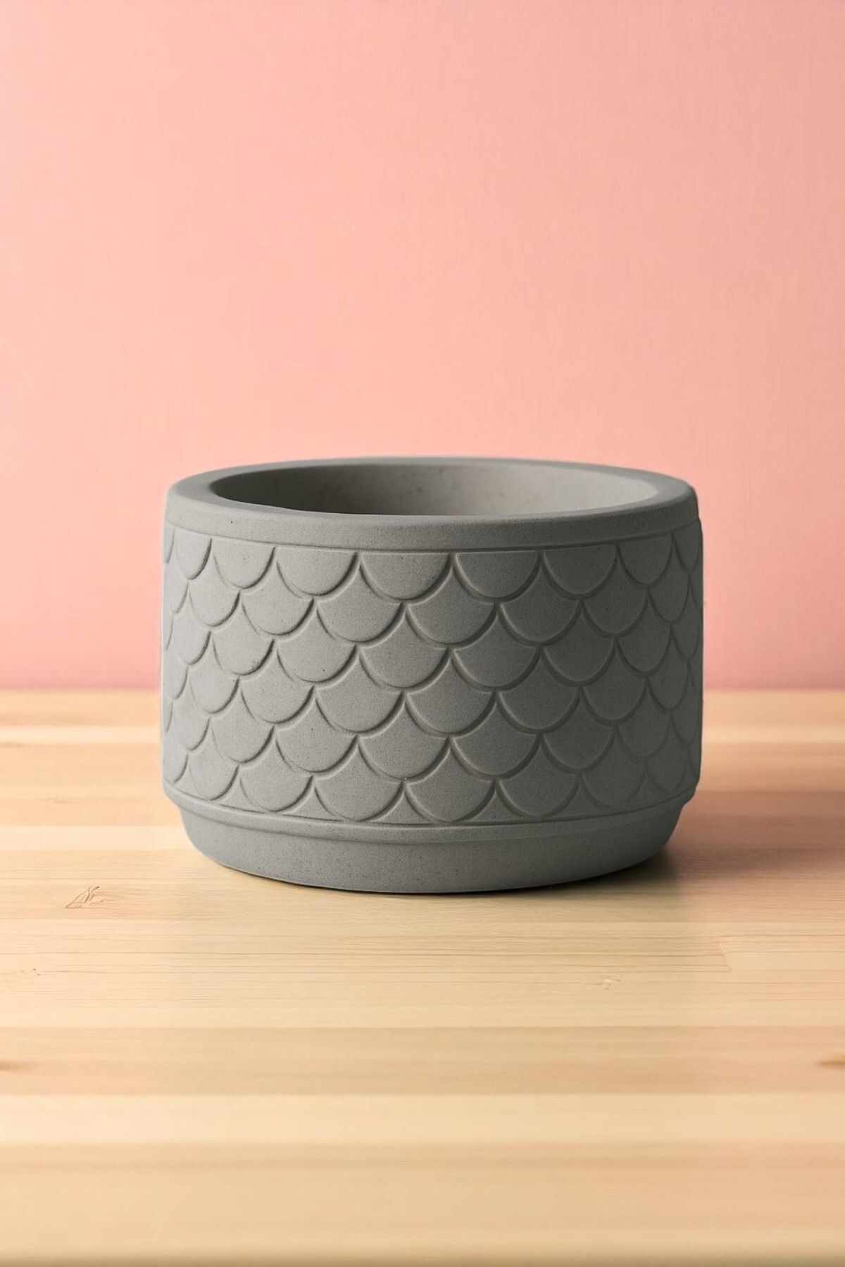 ERSE HOME Gri Renk Balık Pulu Desenli Beton Saksı