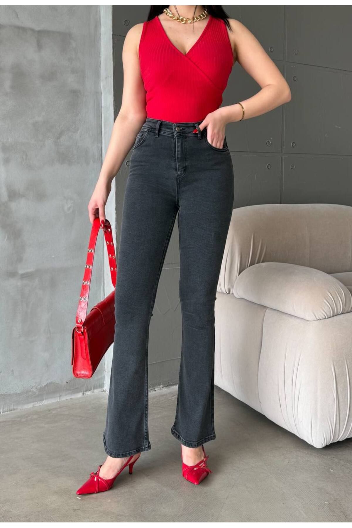 Revella İspanyol paça kot pantolon