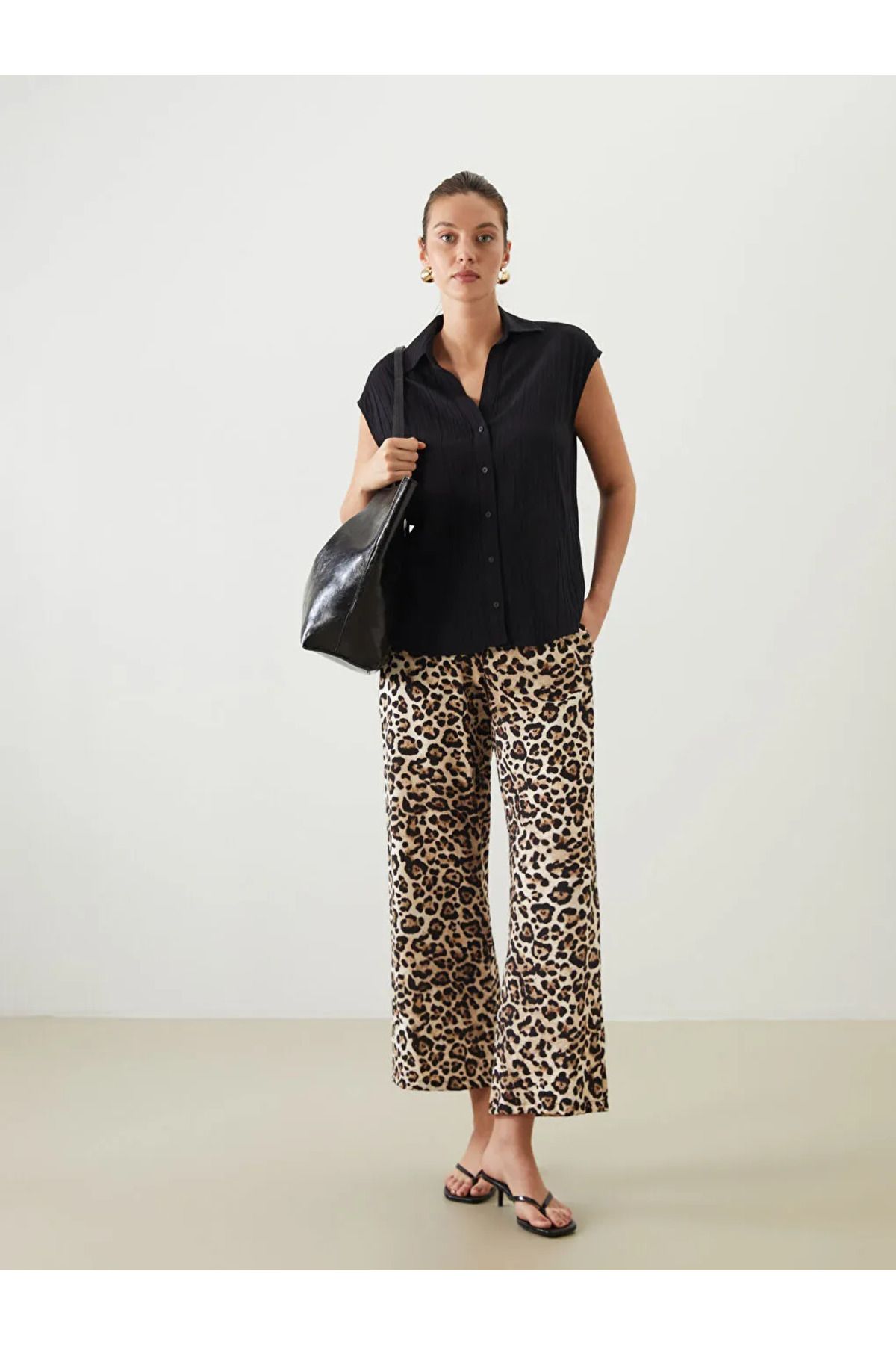 LC Waikiki LCWAIKIKI Classic Siyah Beli Lastikli Leopar Desenli Kadın Pantolon