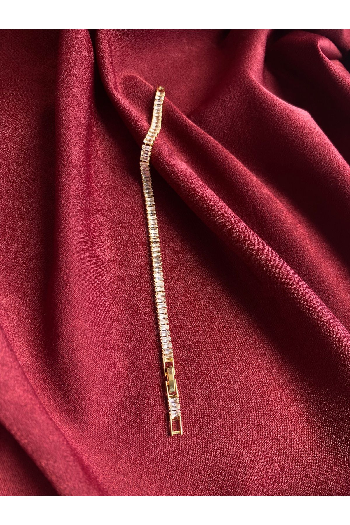 Gök Accessories İnce Baget Taş Dizili Şık Çelik Bileklik