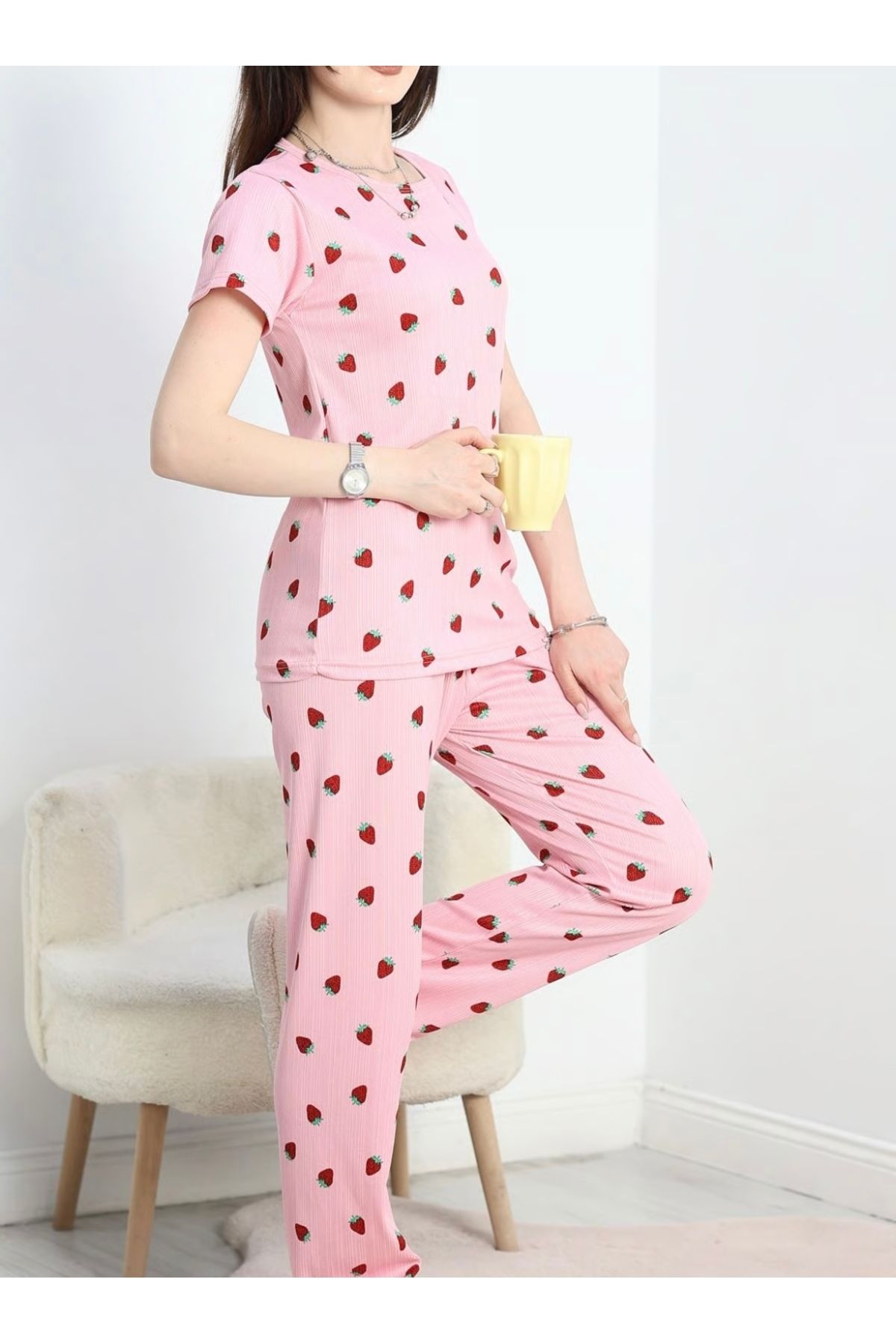 Pijamacım Çilek desenli pijama takımı