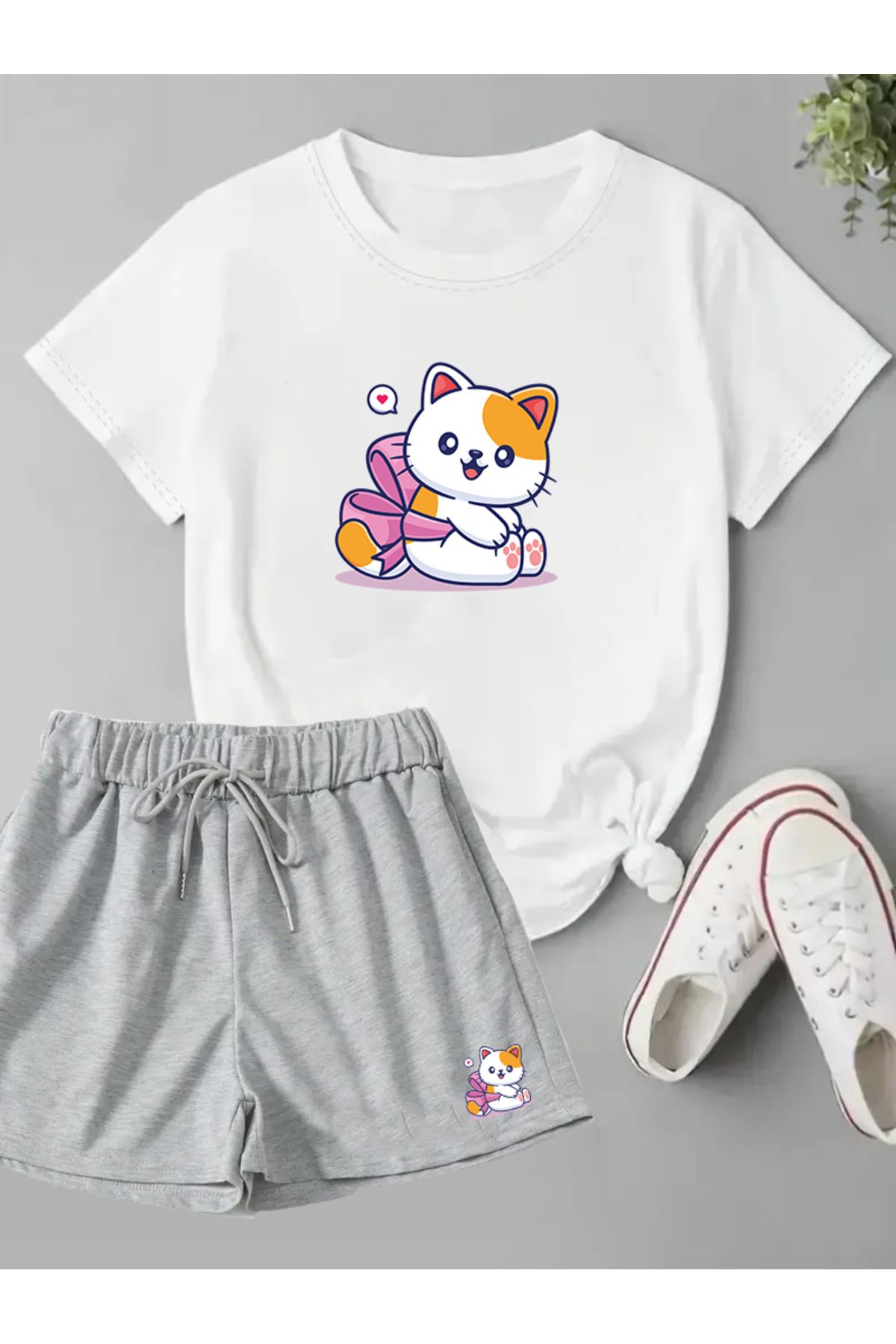 makiteks 2'li Set Düz Renk Kadın Regular Şort ve Tshirt Tişört Kitty