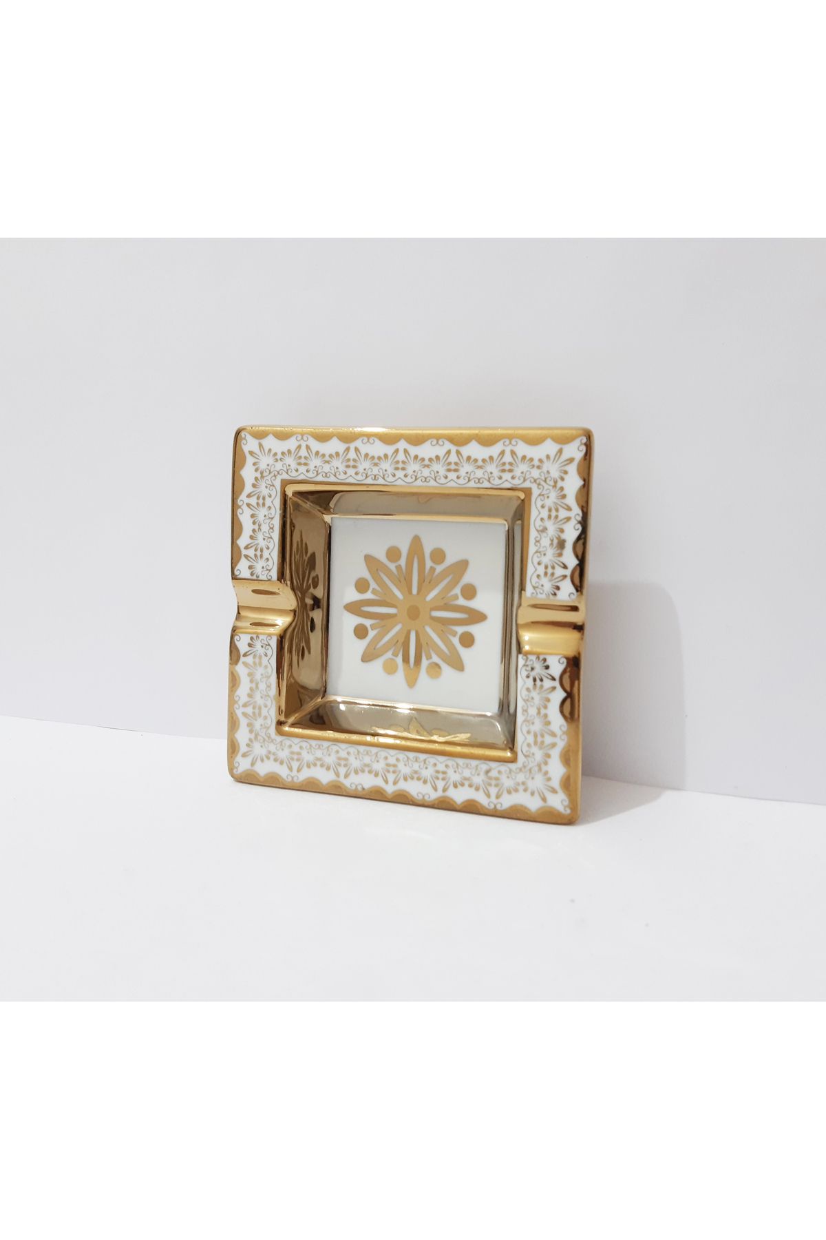 renkli çiçekler Küllük 10.5x10.5 CM Desenli Seramik Kül Tablası