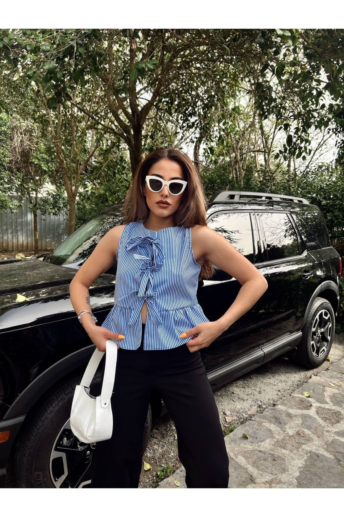Aura 7 Collection Kadın Giyim Sıfır Kol Göğsü Bağcıklı Ve Şeritli Gömlek