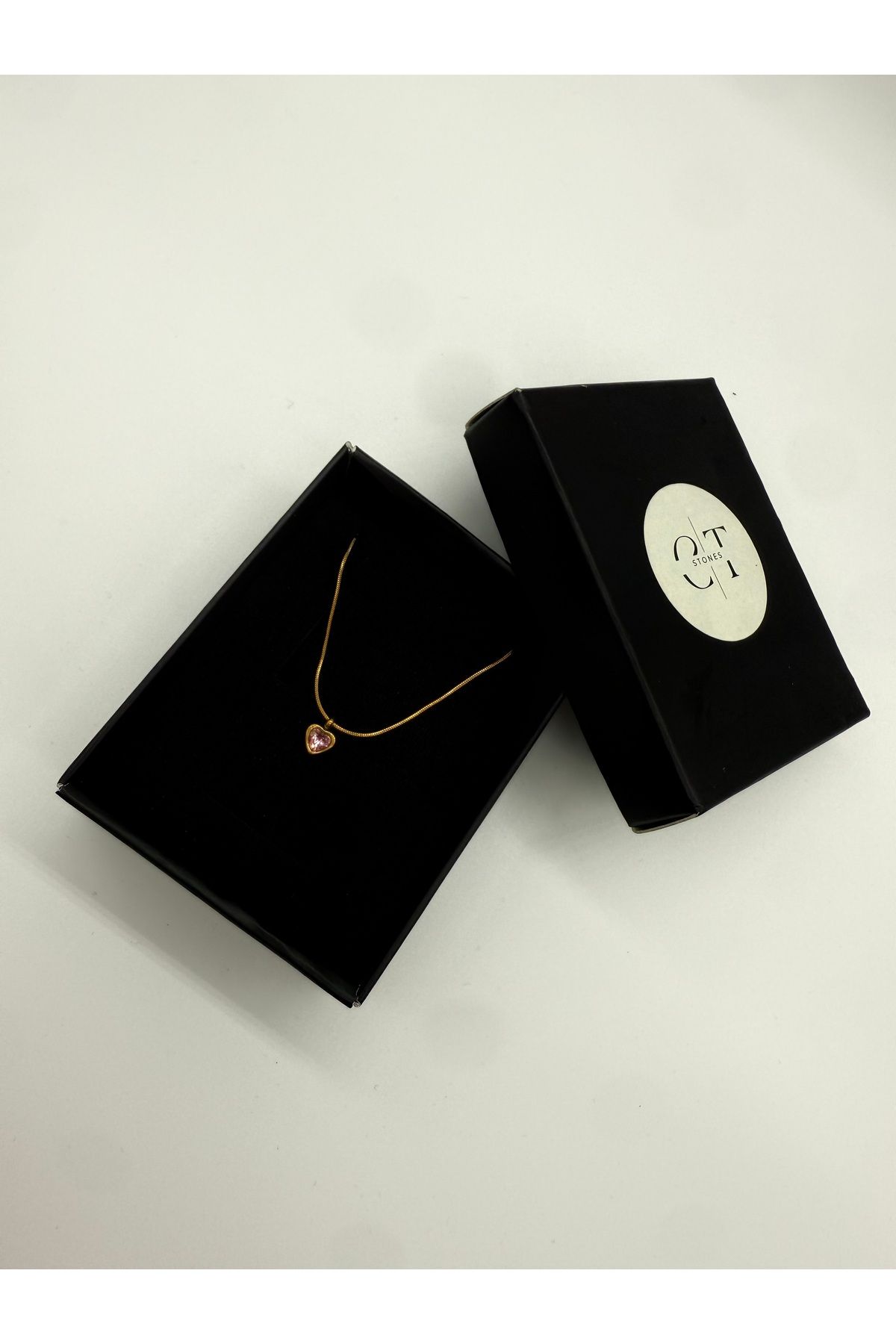 CT STONES Minimal kalp kolye