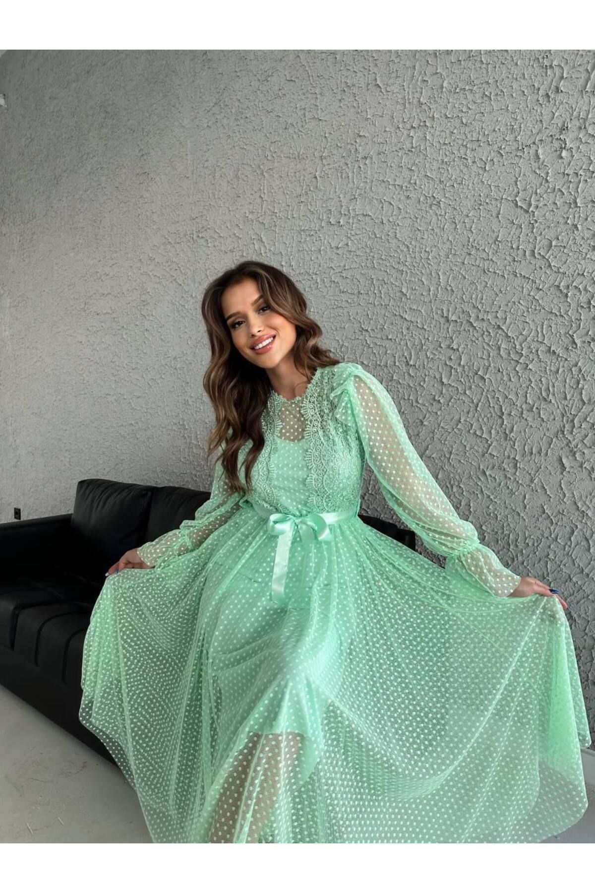 1Moda1Tarz Kadın İthal Tül Kumaş Puantiye Ve Dantel Desen Kuşaklı Astarlı Özel Tasarım Elbise