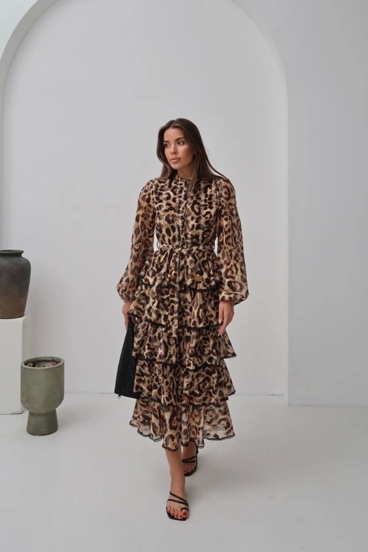 Butik Leopar Volanlı Şeritli Uzun Elbise