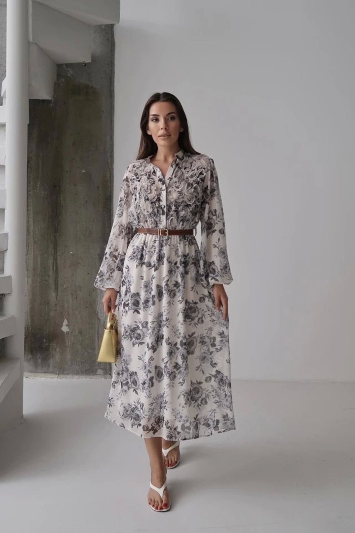 Butik Siyah Biye Detaylı Elbise